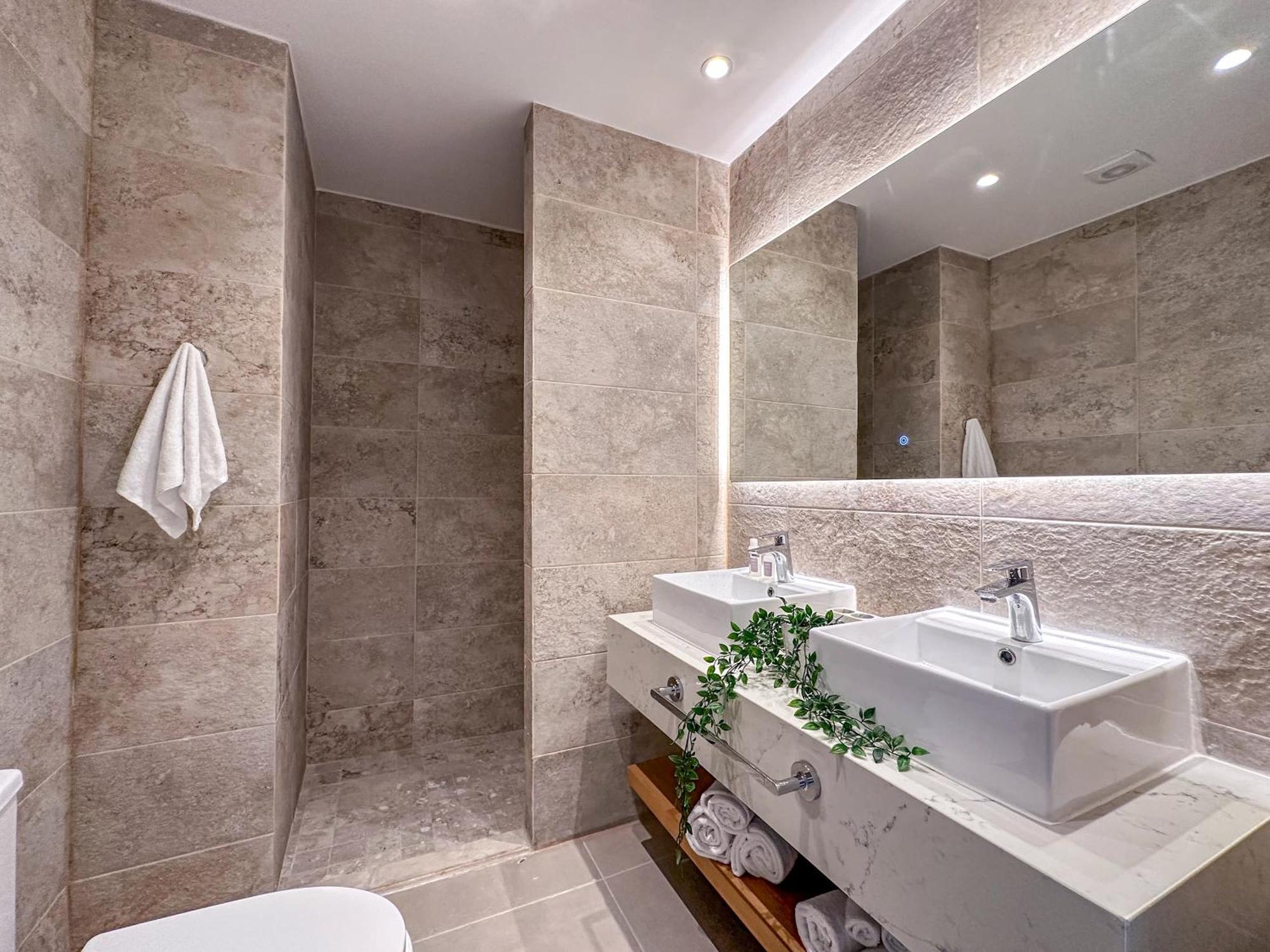 Fantastic New Penthouse W Rooftop Picuzzi Apartamento