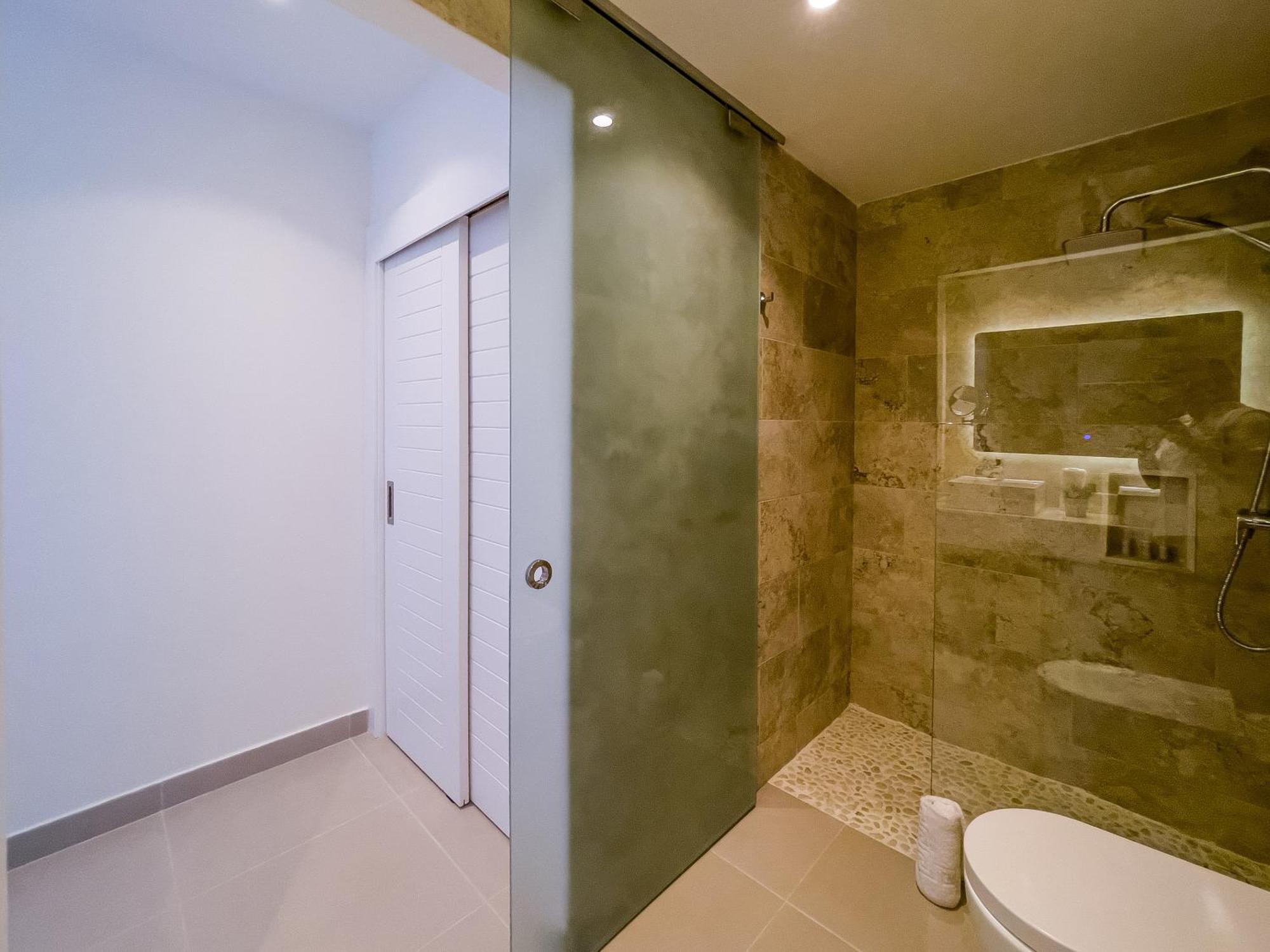 Private Picuzzi In New Penthouse Corales, 404 Apartamento