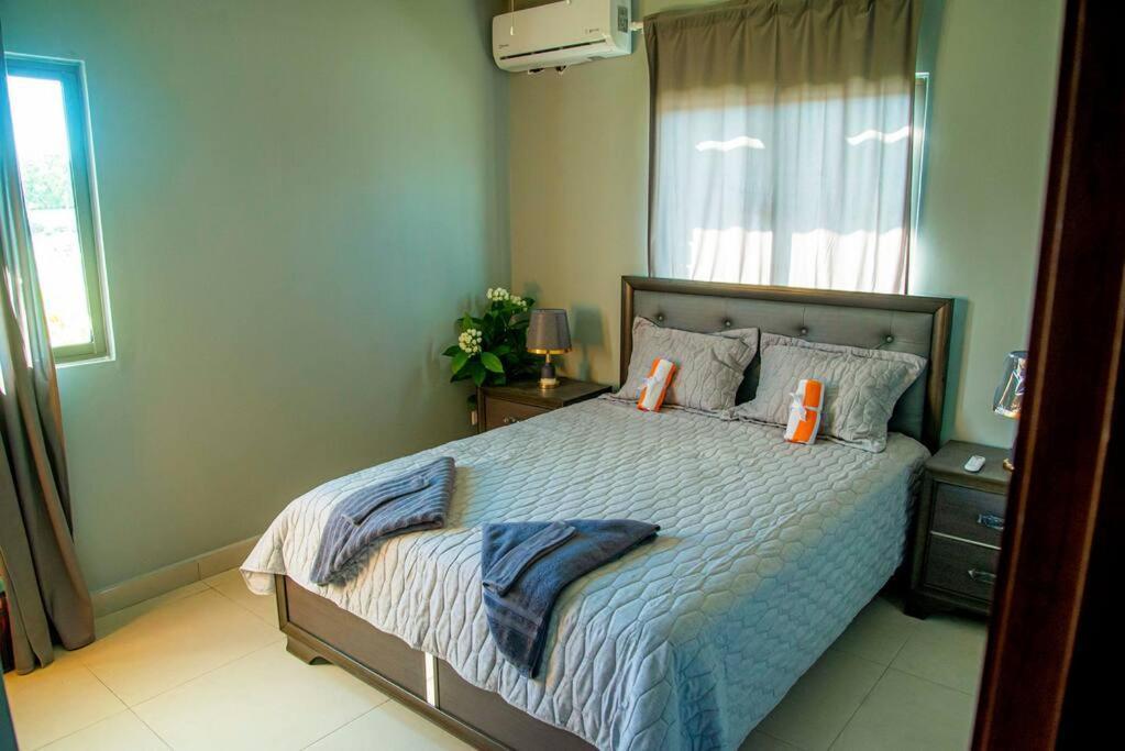 Villa Beautiful Village 3 Bedrooms Furnished Pool Residencial Velero Punta Cana