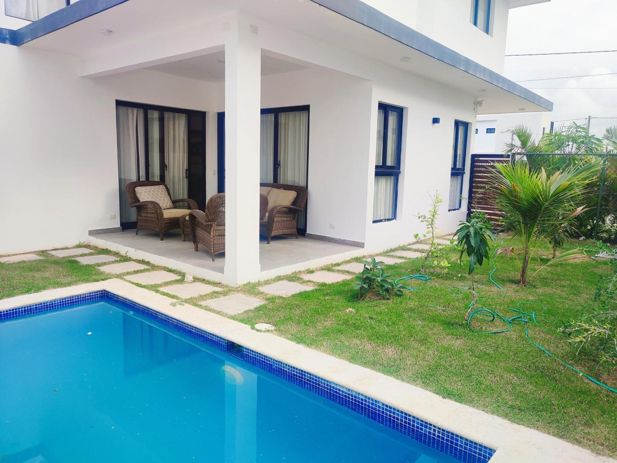 Hermosa En Villa