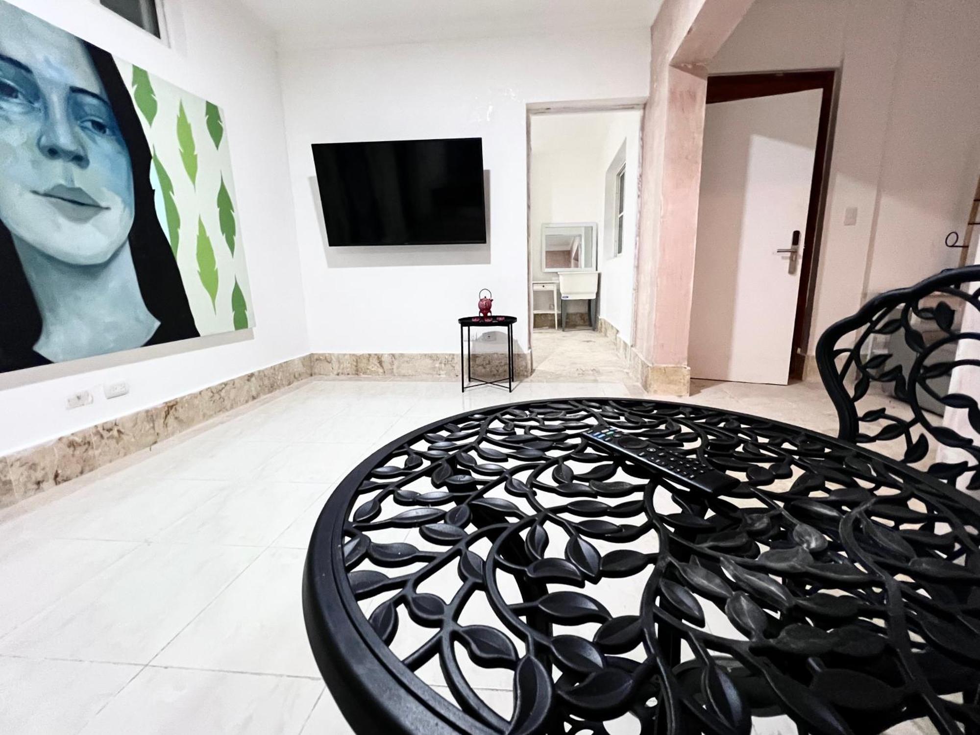 Tanama Apartahotel