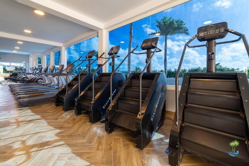 Exclusive * Private And Housekeeping Villa *