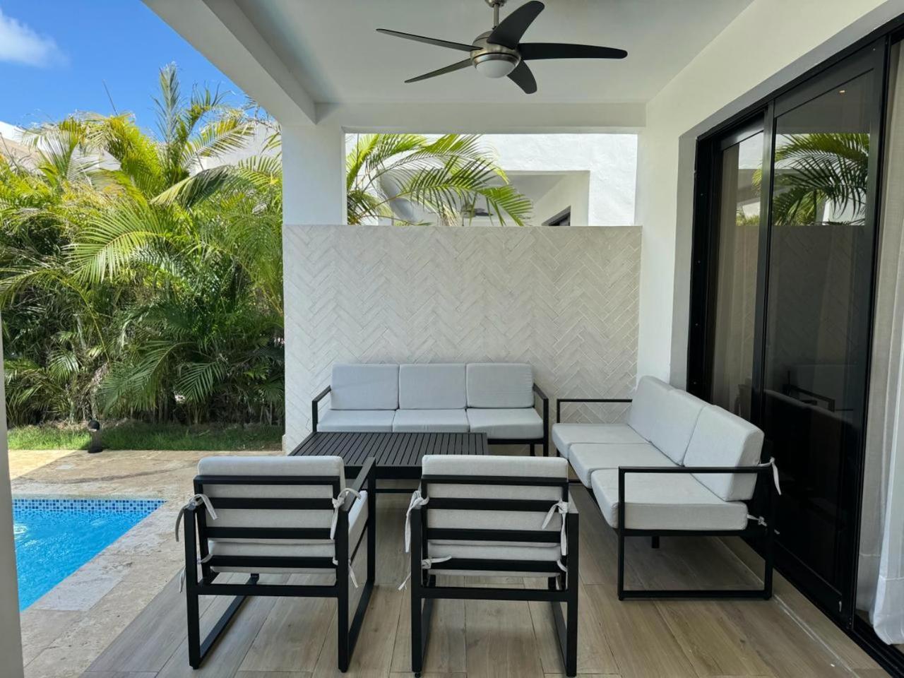 Exclusive * Private And Housekeeping Villa *