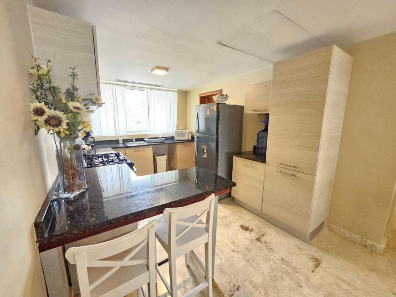 Stunning 3bdr Private Access Playa Turquesa Apartamento