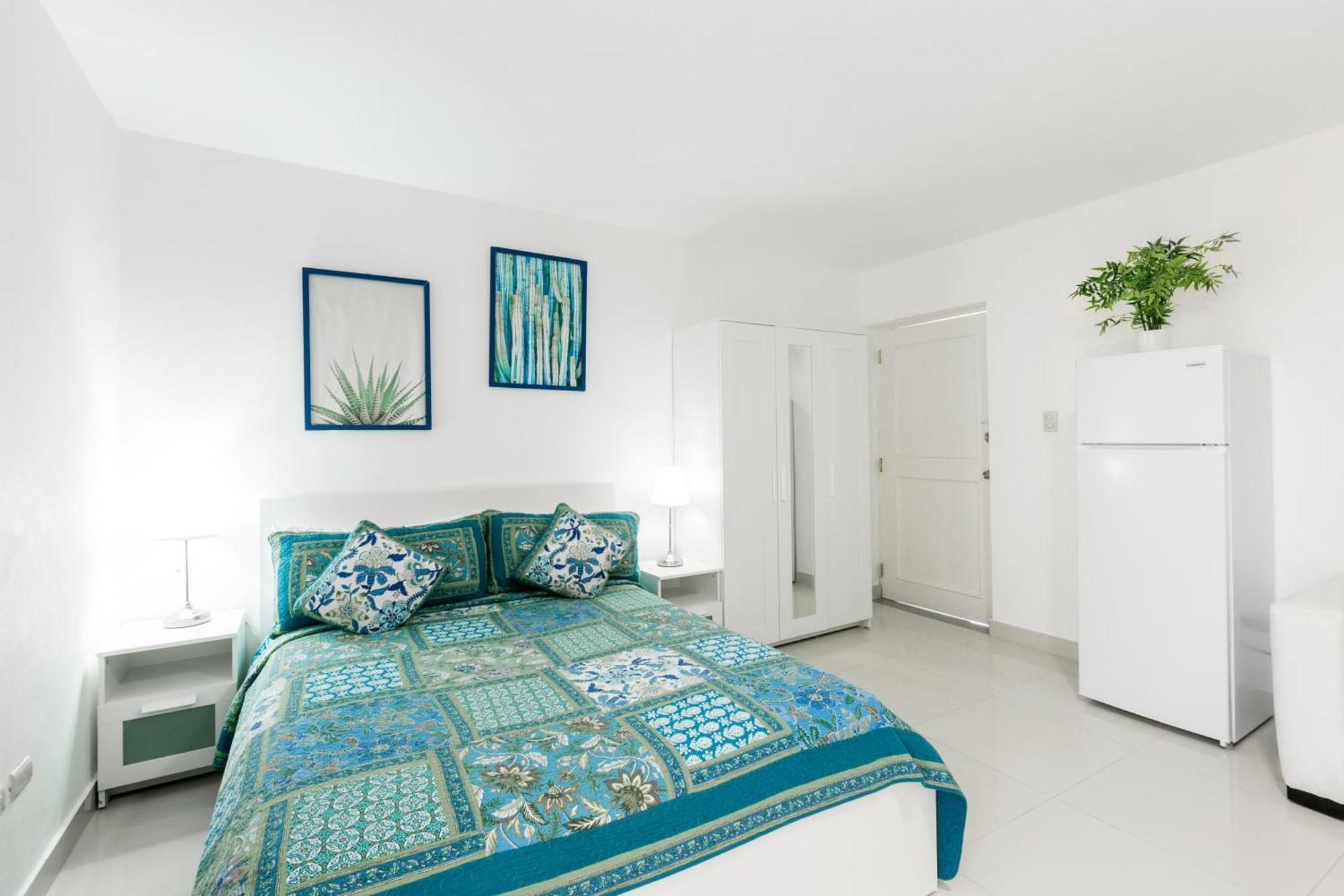 Tropicana Deluxe Beach Club And Pool - Playa Los Corales Hotel 5*