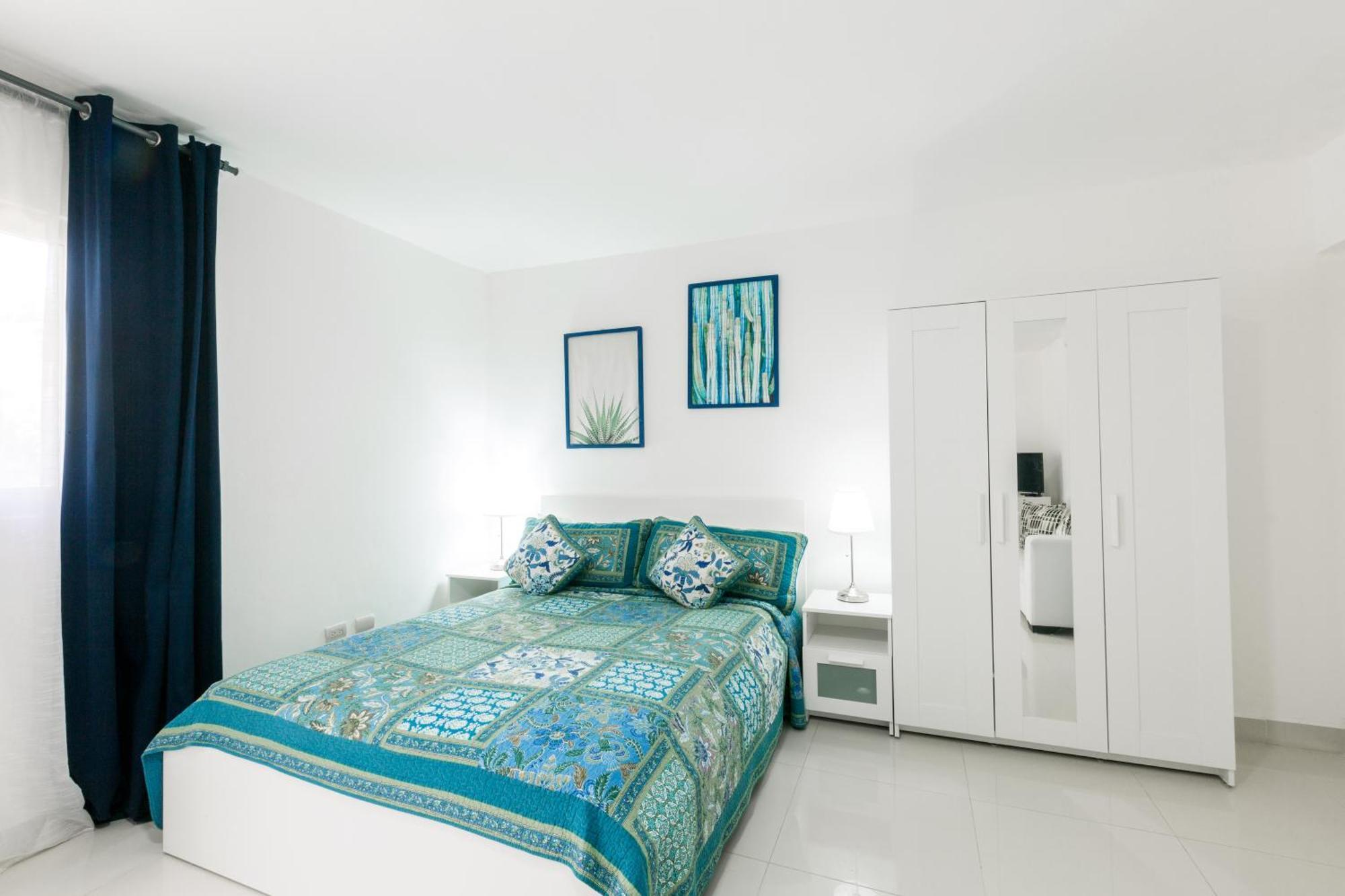 Tropicana Deluxe Beach Club And Pool - Playa Los Corales Hotel 5*
