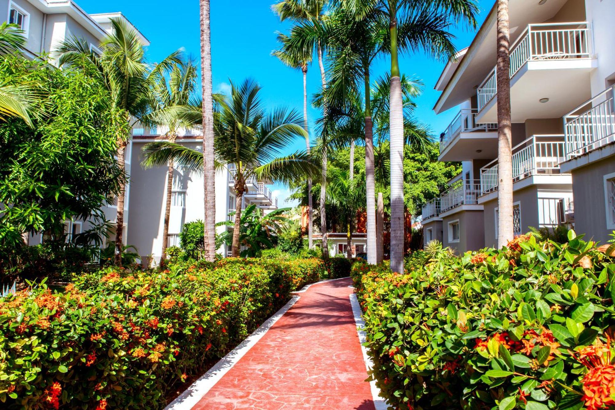 Hotel Tropicana Deluxe Beach Club And Pool - Playa Los Corales 5*