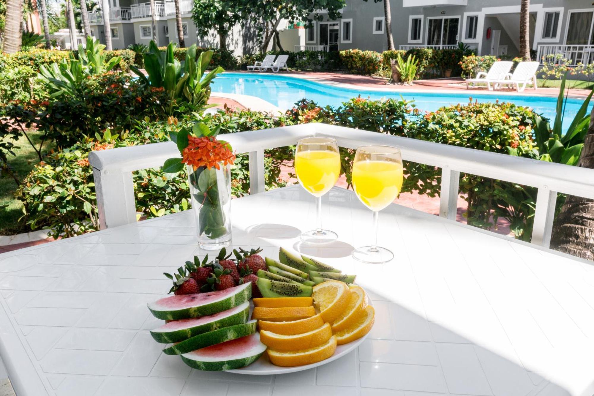 Tropicana Deluxe Beach Club And Pool - Playa Los Corales 5* Punta Cana