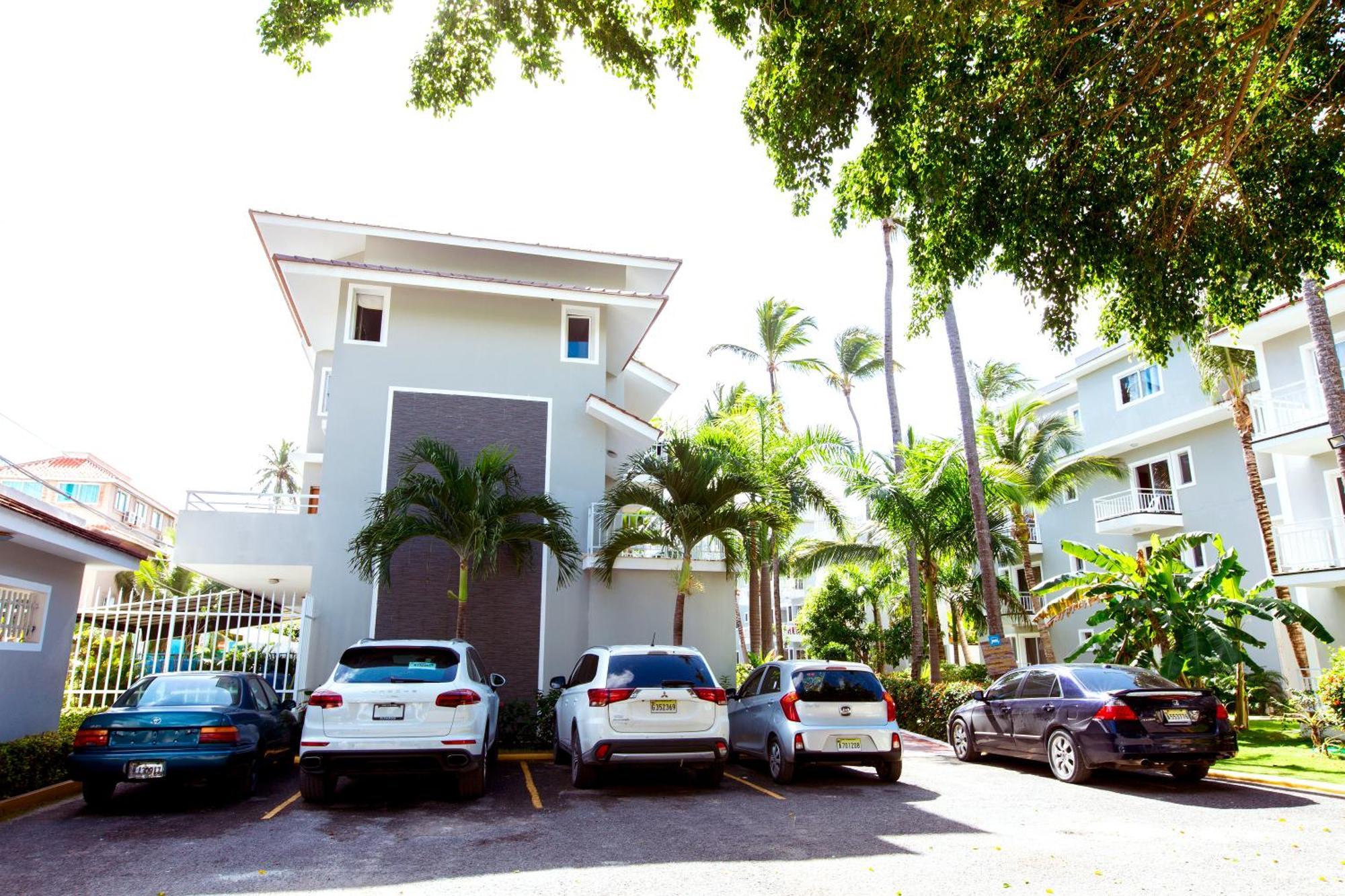 Tropicana Deluxe Beach Club And Pool - Playa Los Corales Hotel Punta Cana