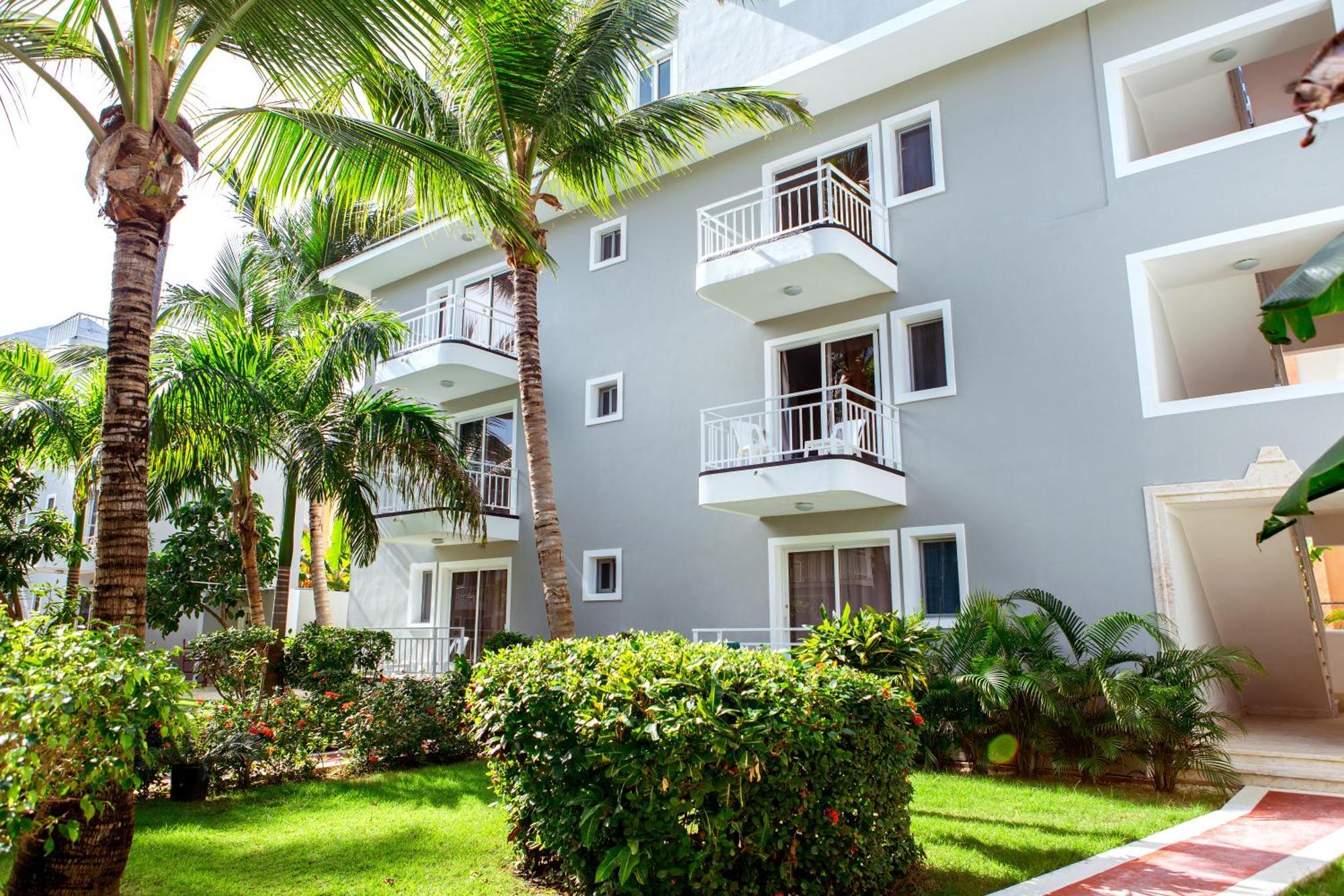 Tropicana Deluxe Beach Club And Pool - Playa Los Corales 5* Punta Cana