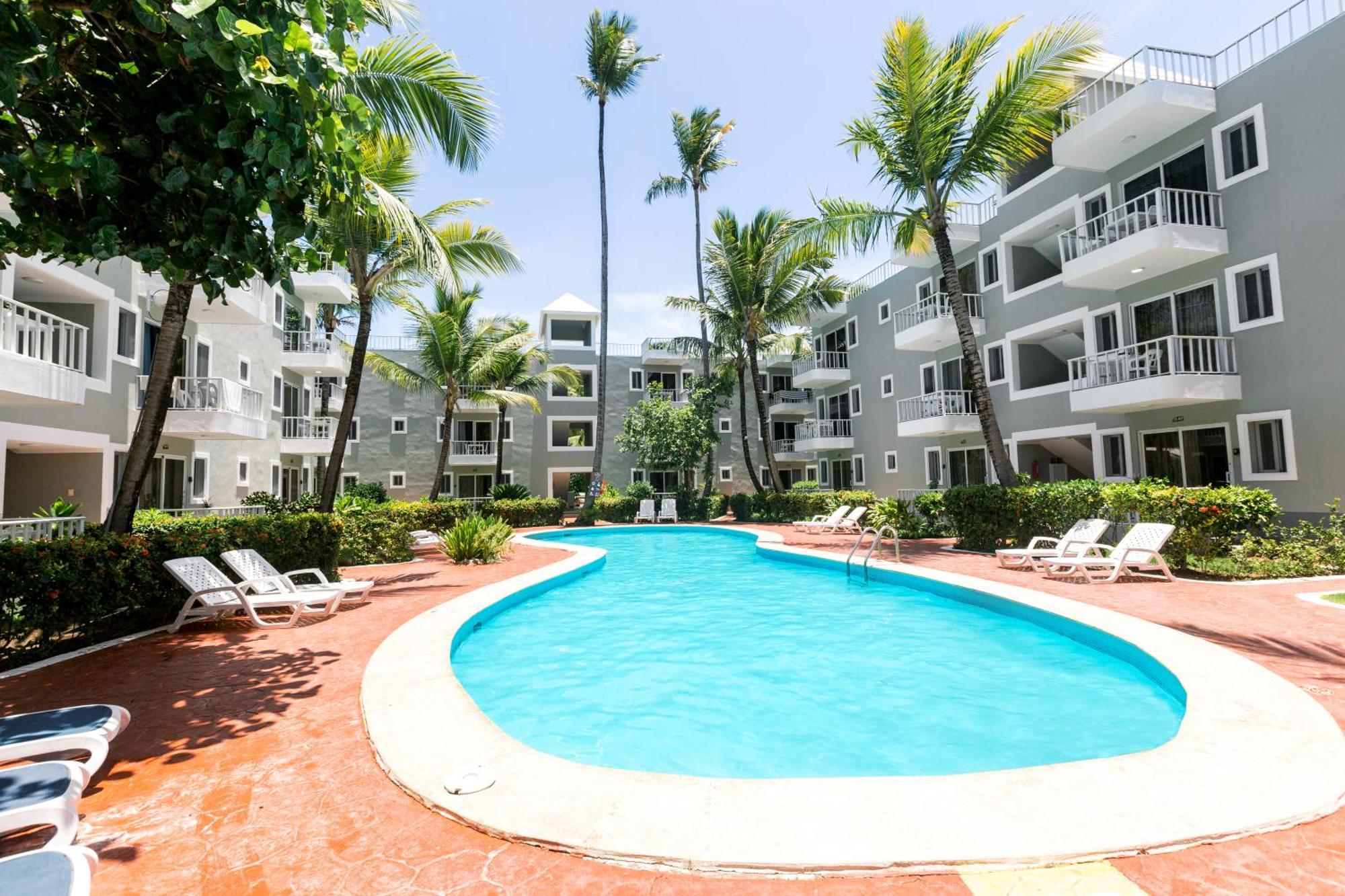 Hotel Tropicana Deluxe Beach Club And Pool - Playa Los Corales