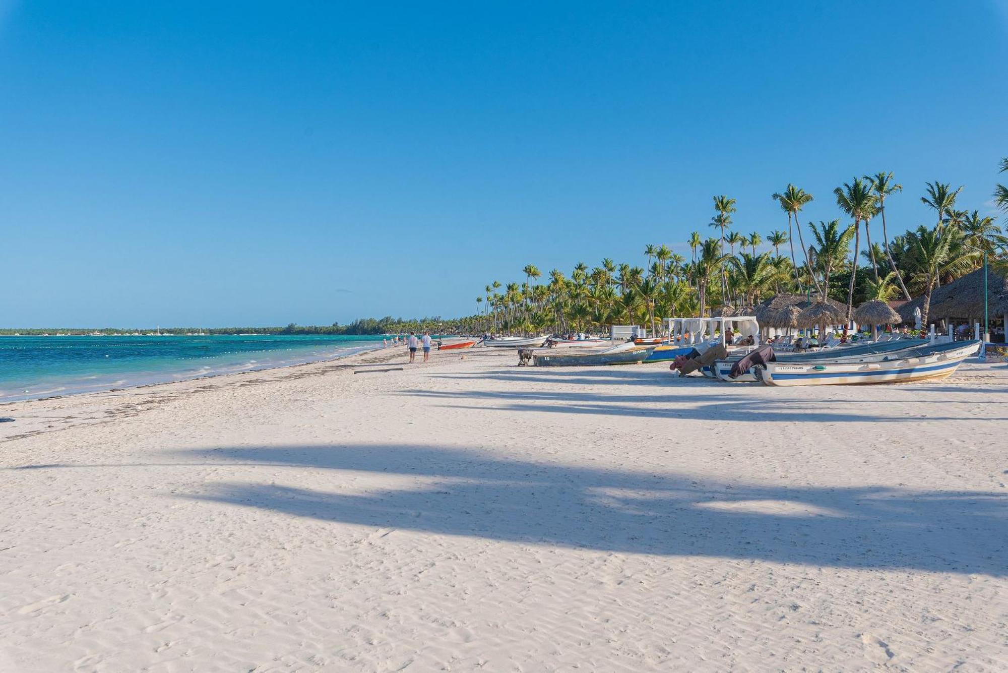 Primer Piso Frente A La Piscina Con Gimnasio Punta Cana