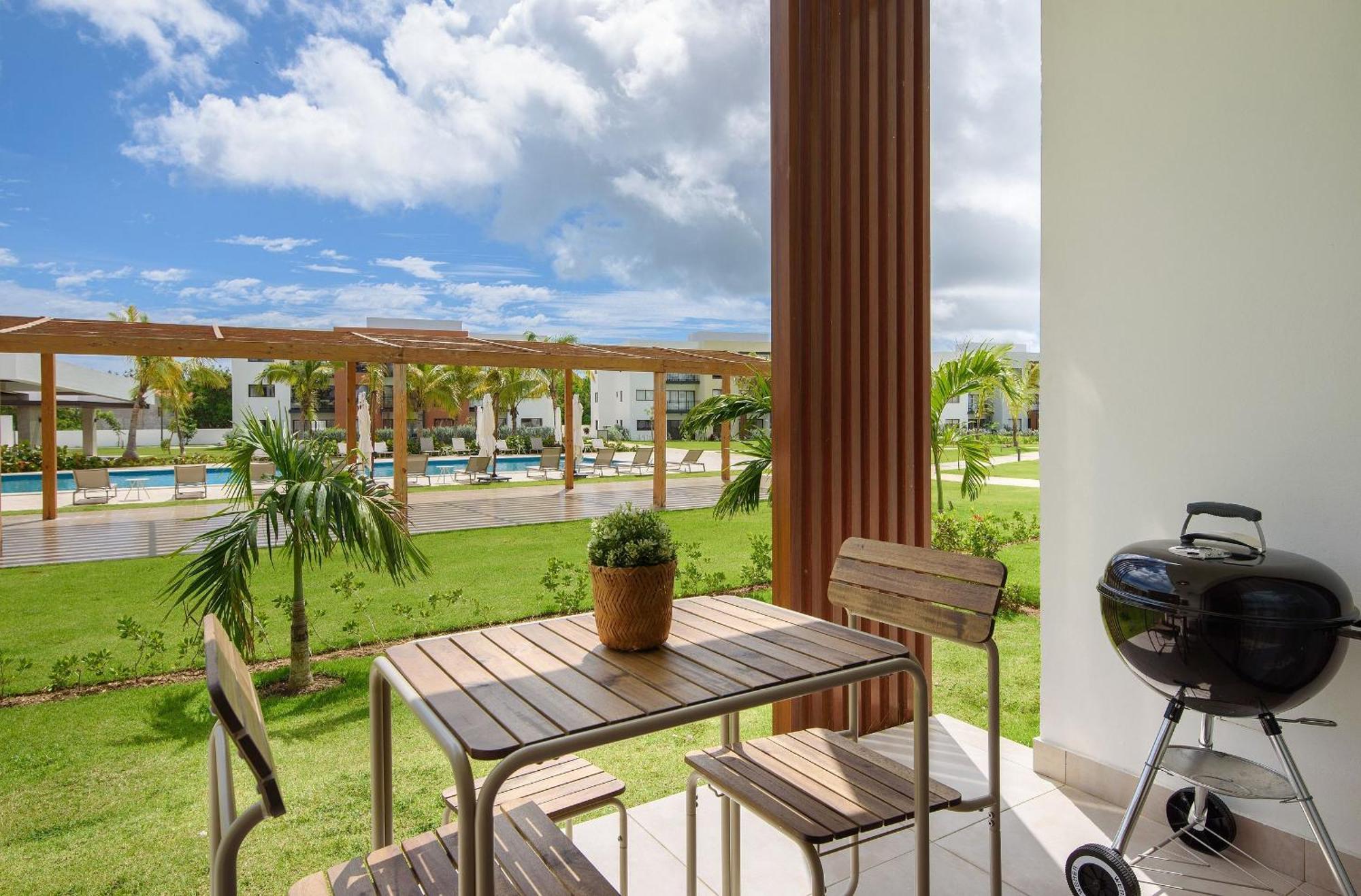 Primer Piso Frente A La Piscina Con Gimnasio Punta Cana