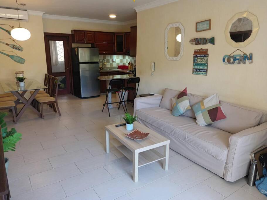 Apartamento Close To The With Pool