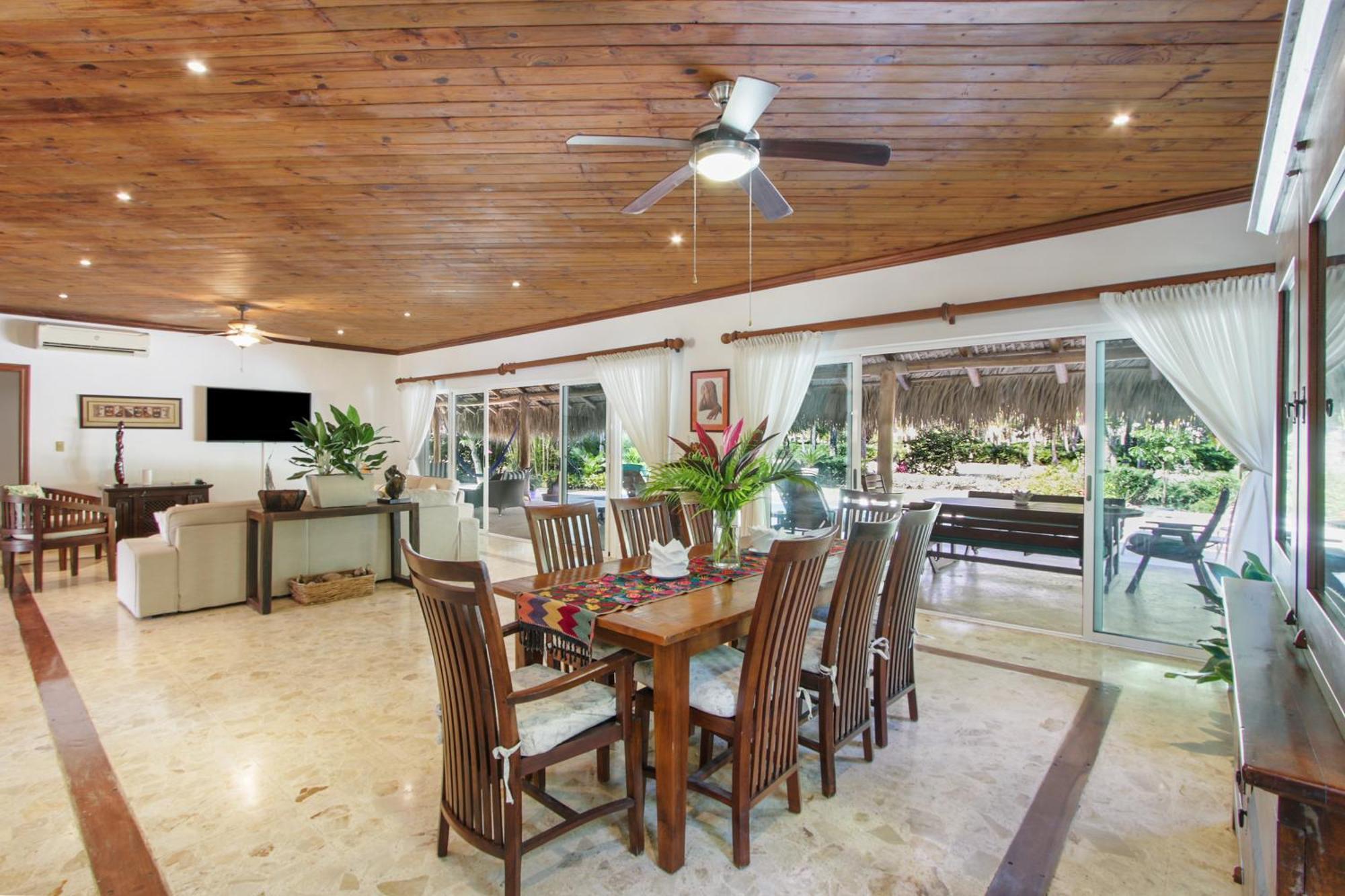 Luxury On La Cana Golf Course With Pool, Jacuzzi, Cart & Maid Villa Punta Cana