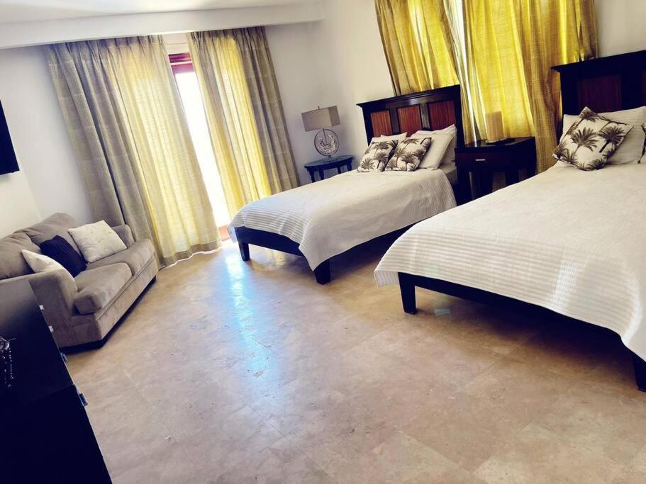 Golden Bear Lodge, Cap Cana Punta Cana