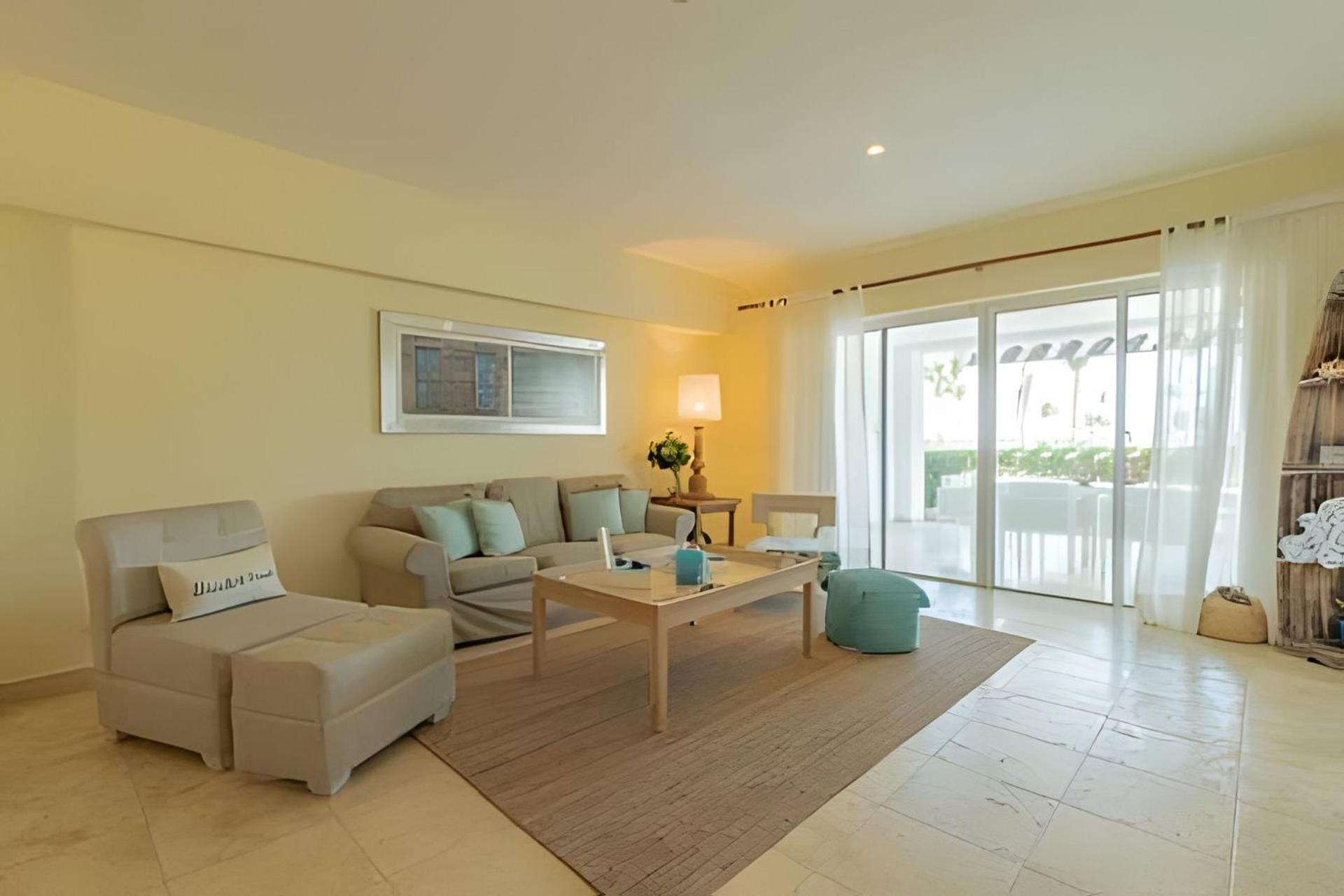 Punta Palmera Front 3b Cap Cana