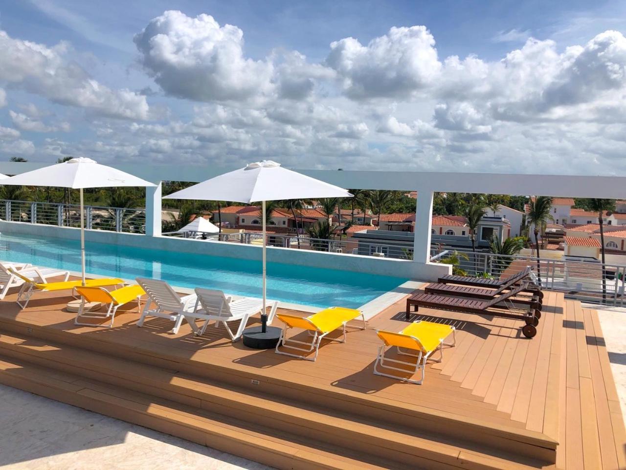 Vacation With Rooftop Pool, Beach Club, Spa, Restaurants - Playa Los Corales Hotel 5*