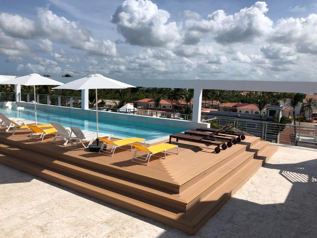 Vacation With Rooftop Pool, Beach Club, Spa, Restaurants - Playa Los Corales Punta Cana