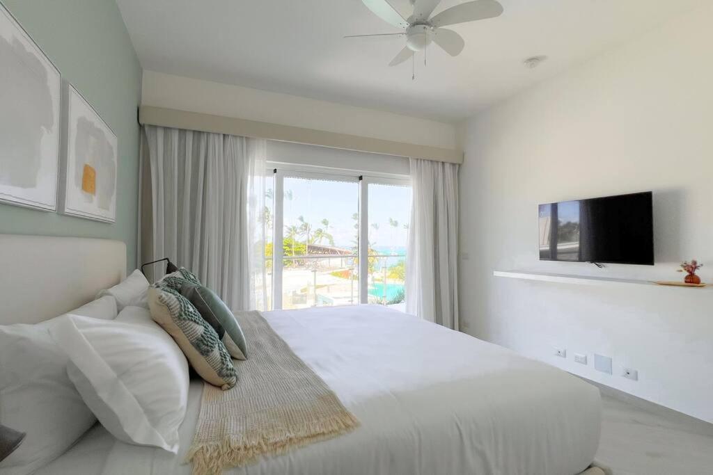 Brand New 3bdr Playa Coral *
