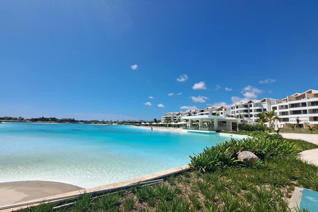 Crystal Lagoon Beach Apartamento *