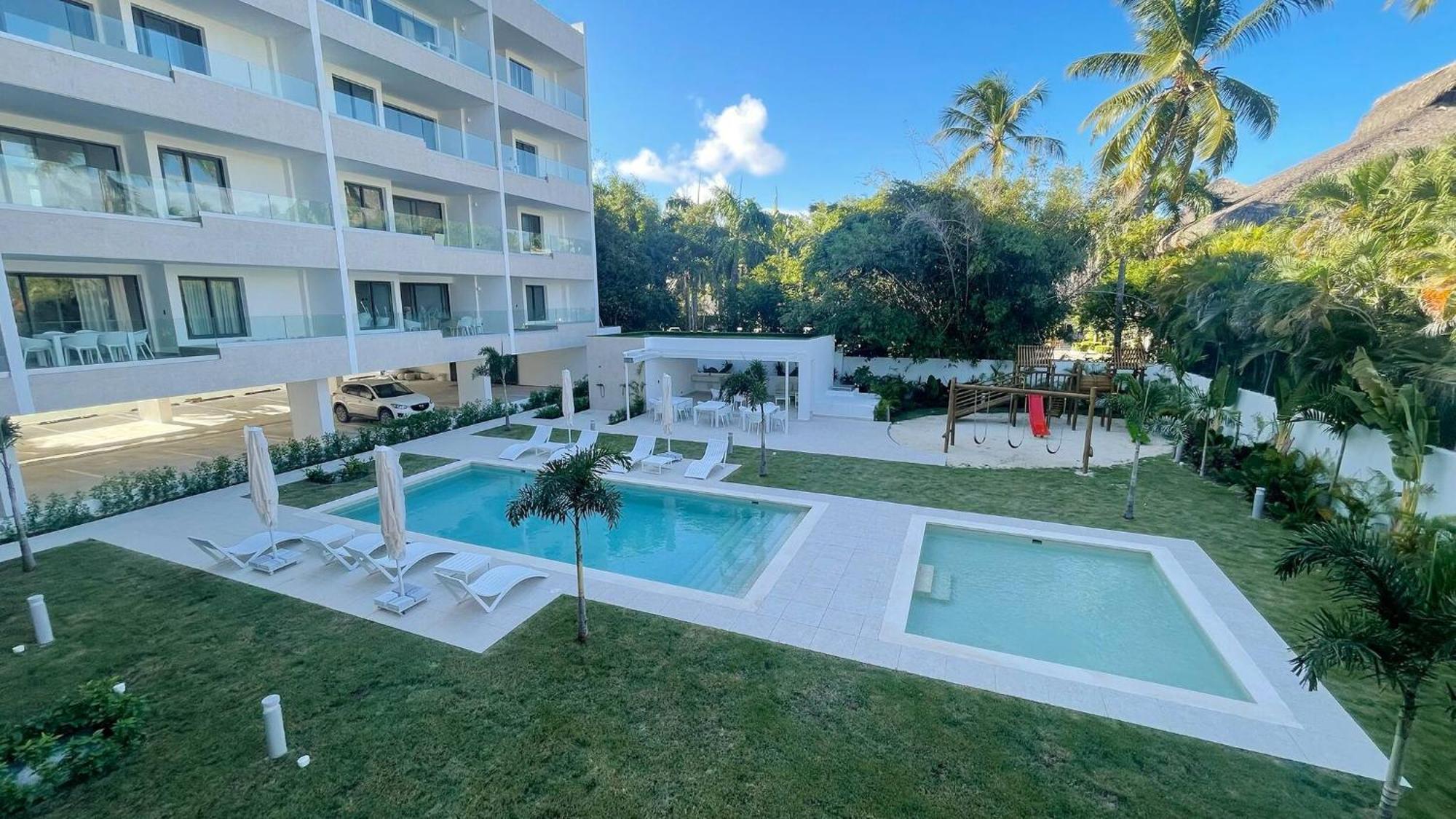 Tropical Garden With Picuzzi In Playa Bavaro Apartamento