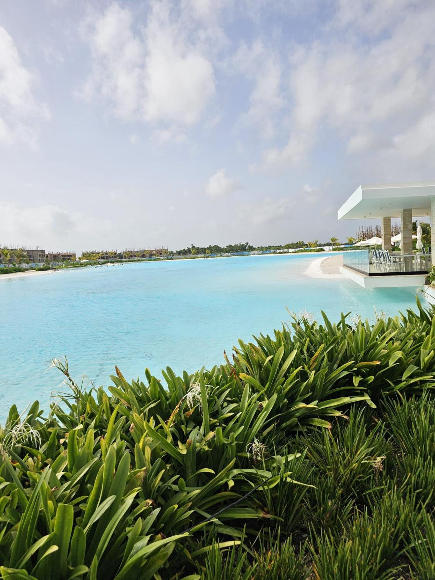 Santorinird Punta Cana