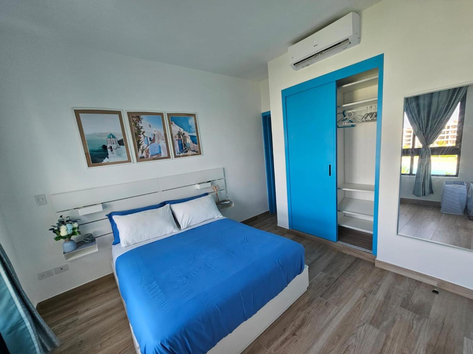 Santorinird * Punta Cana