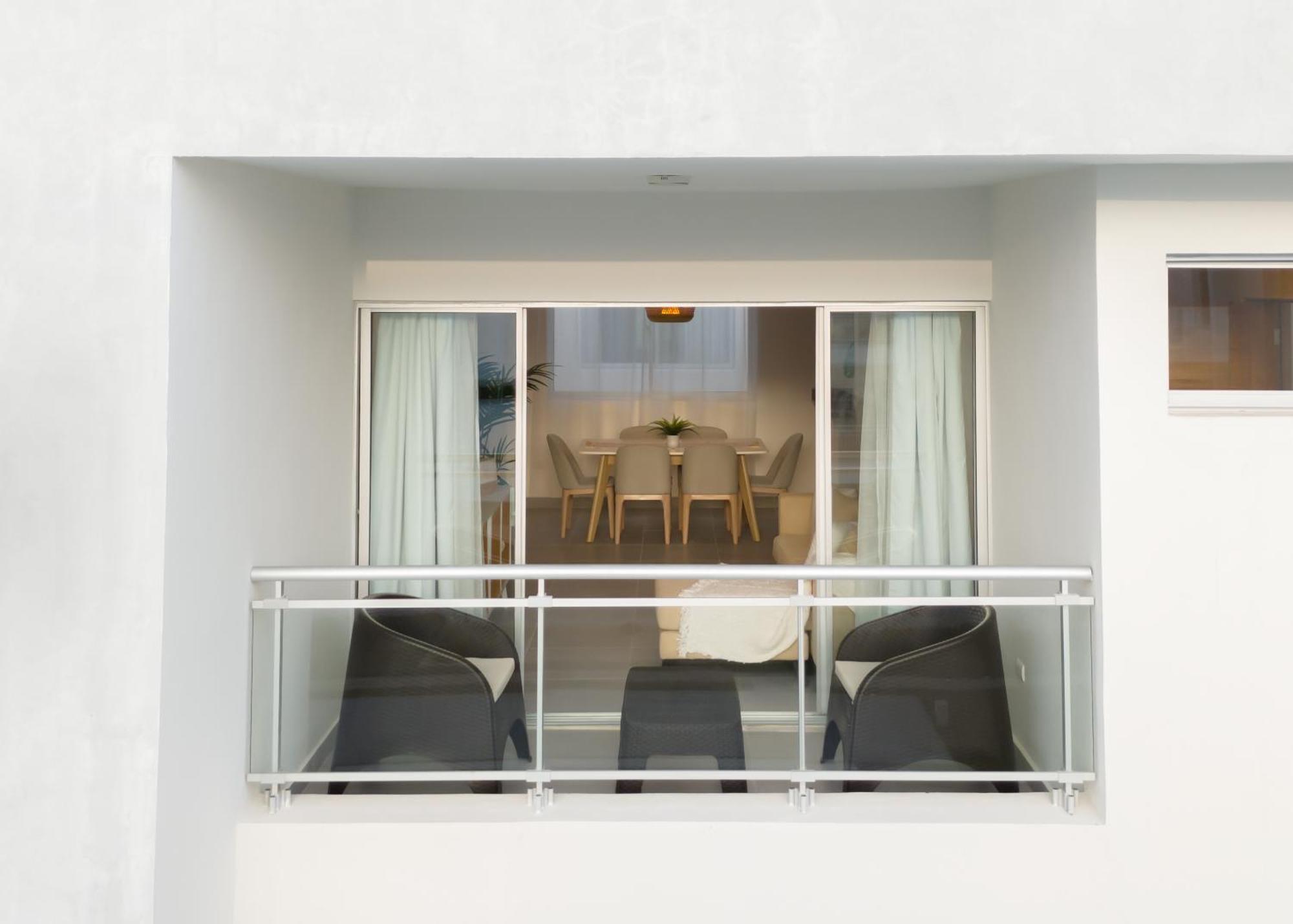 White Sands Condo, Beach, Wi-fi, Pool Apartamento