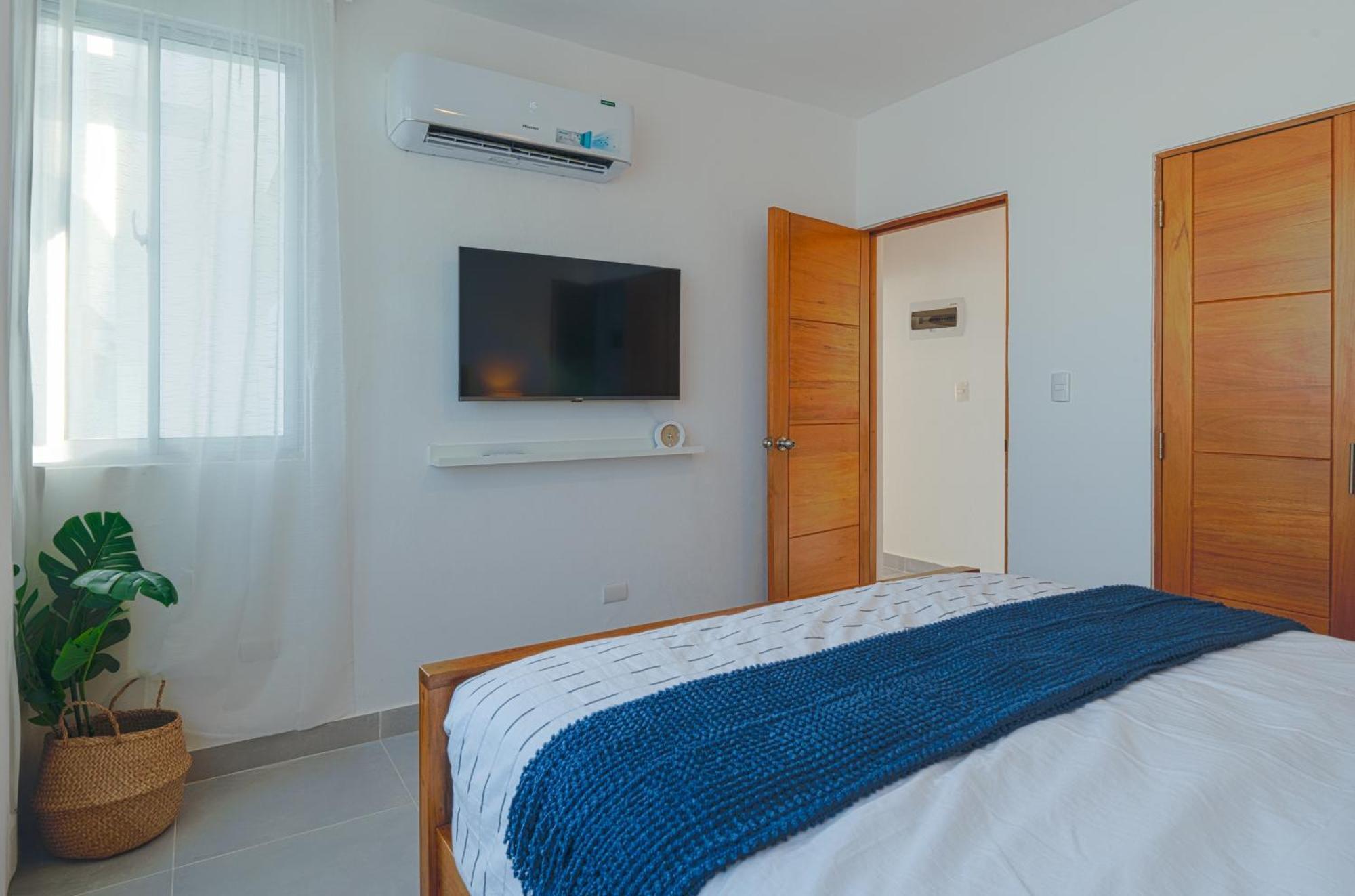 White Sands Condo, Beach, Wi-fi, Pool * Punta Cana