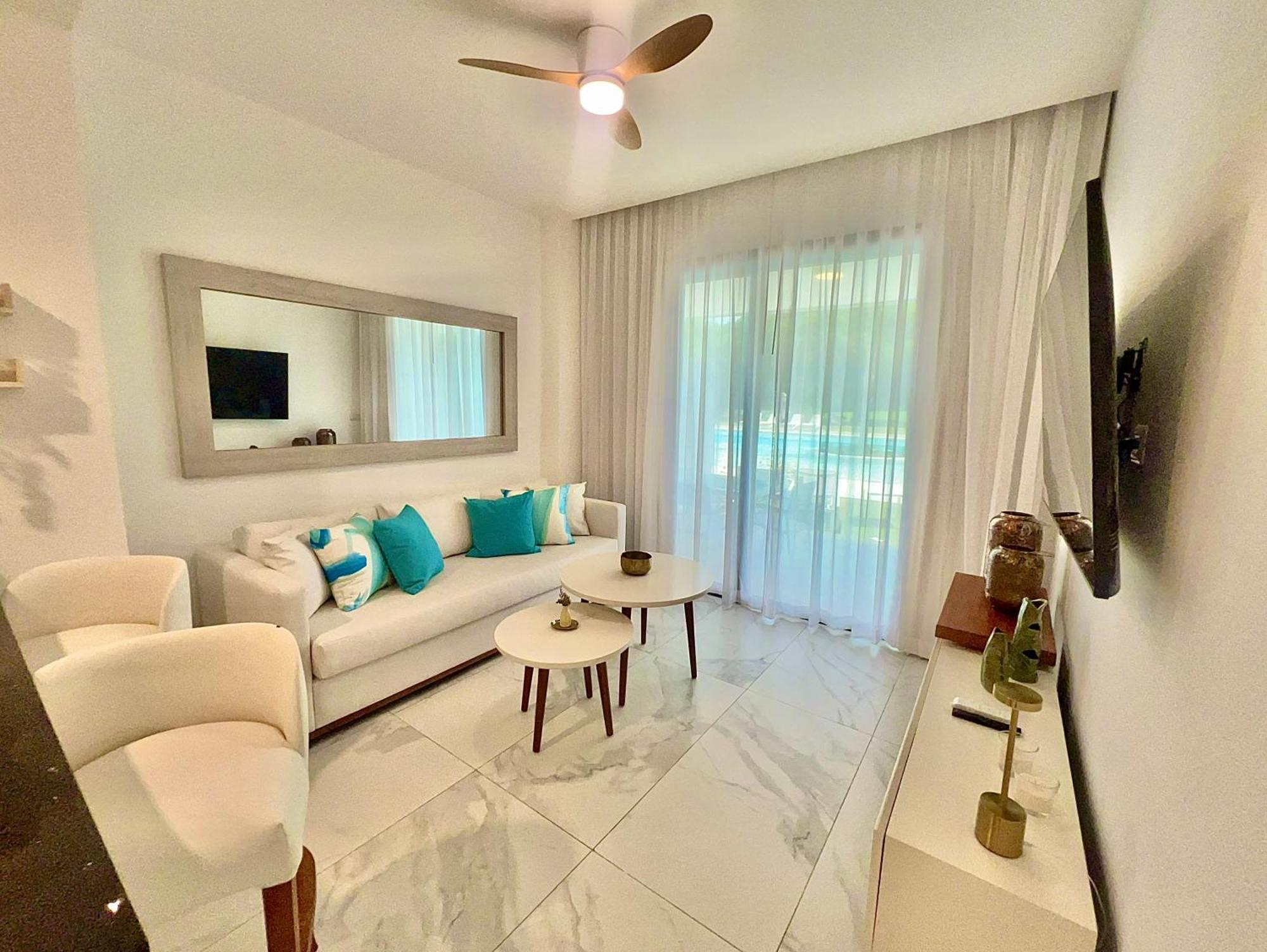 Cana Rock Condos, Penthouse Caribeño 335 * Punta Cana