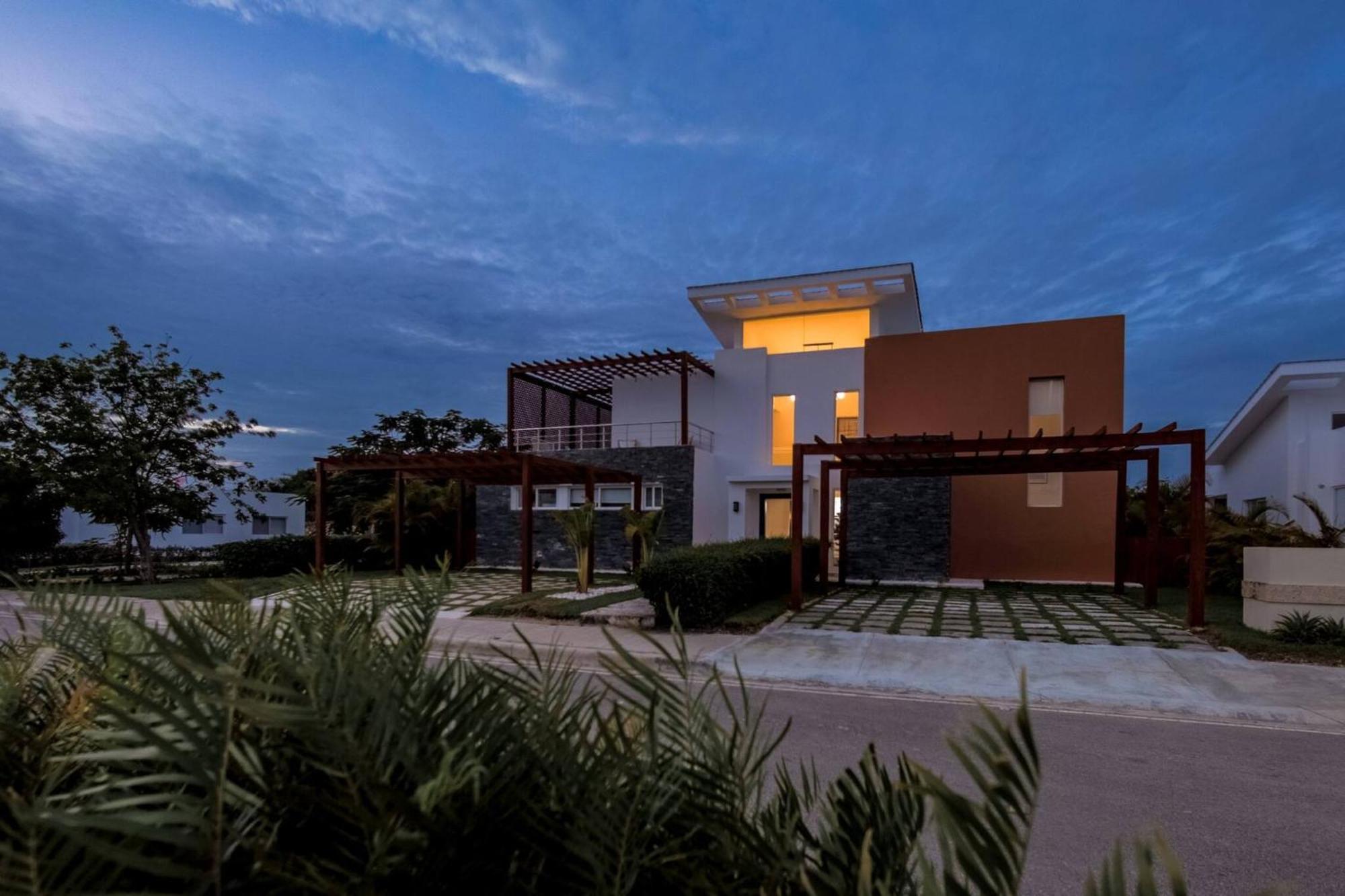 Villa A Tropical Oasis In Vista Cana Punta Cana