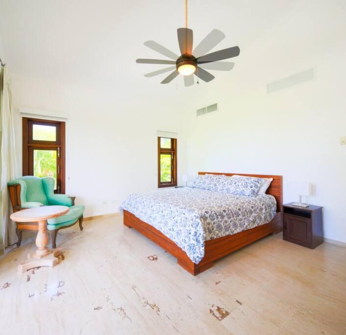 5 Bdr Pool Golf Club