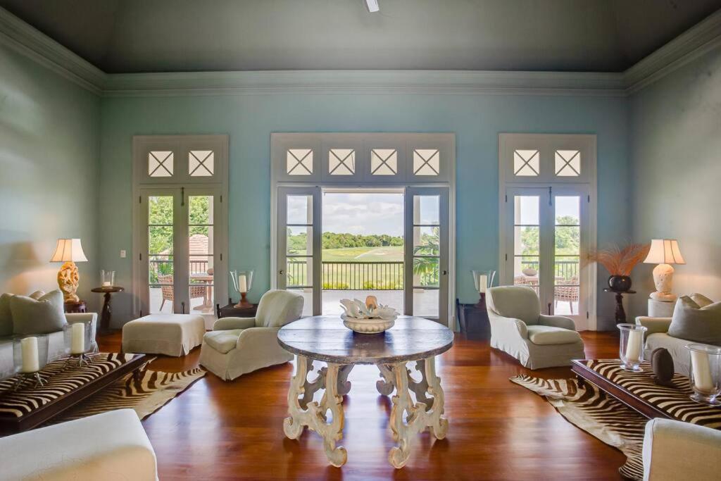 Colonial Flair In Punta Cana- Pablo Villa *