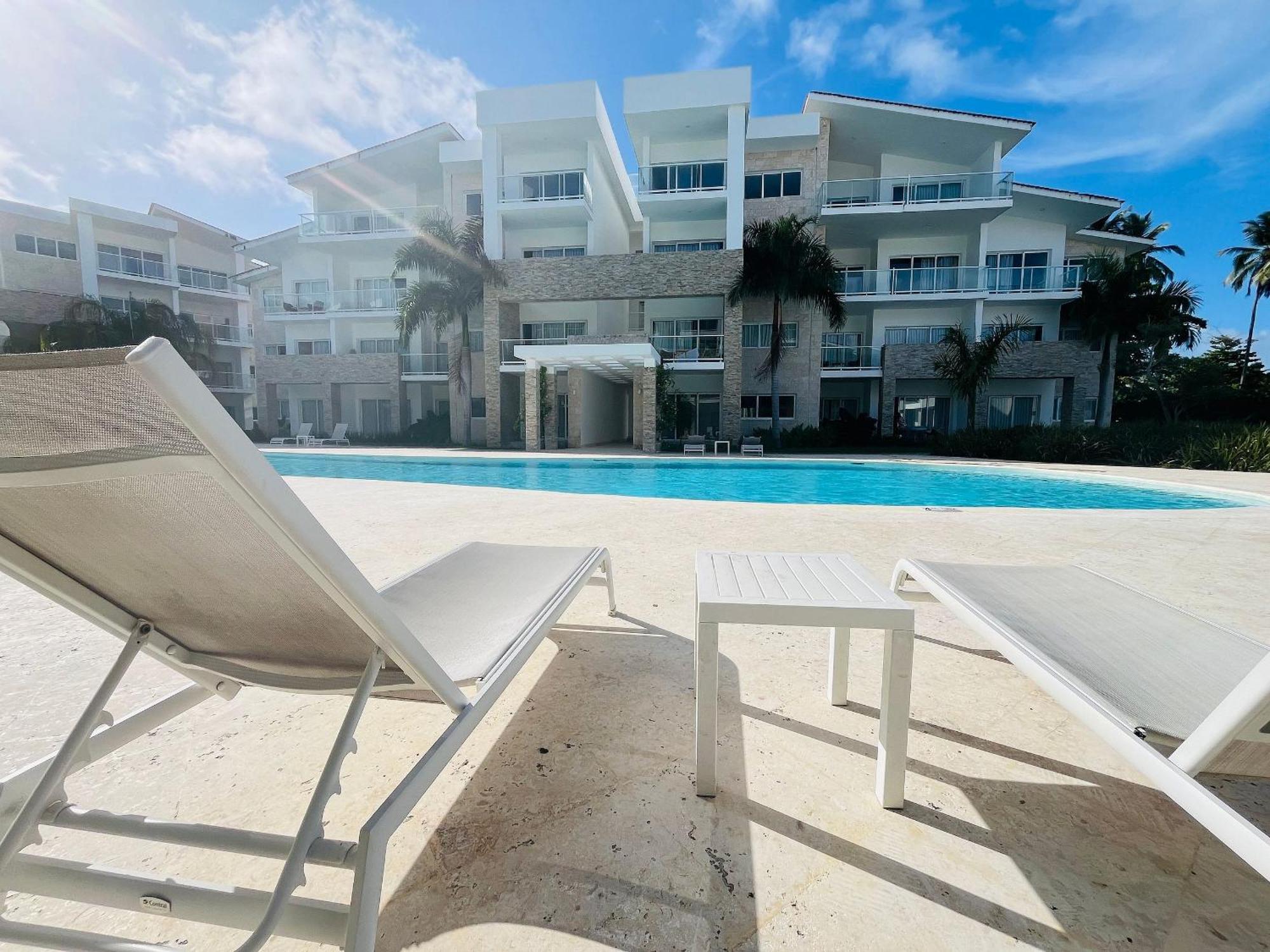Beauty Pool Views Paseo Playa Coral Steps To The * Punta Cana