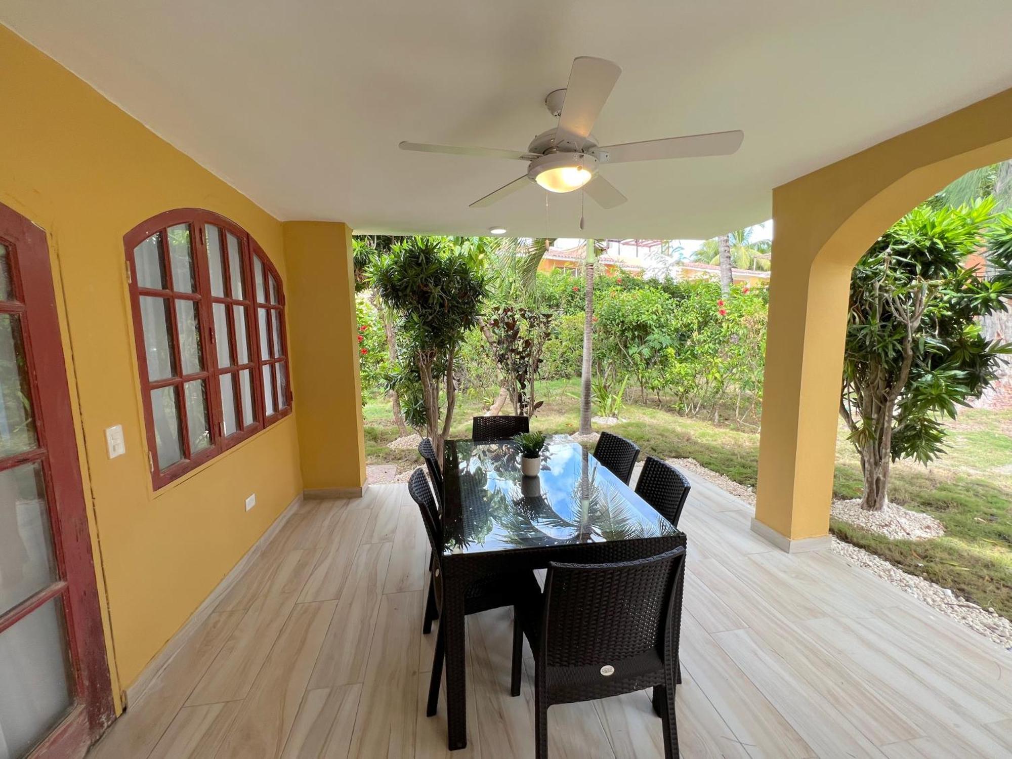 Deluxe Los Corales Beach & Spa - Best Price For Vacation Hotel Punta Cana