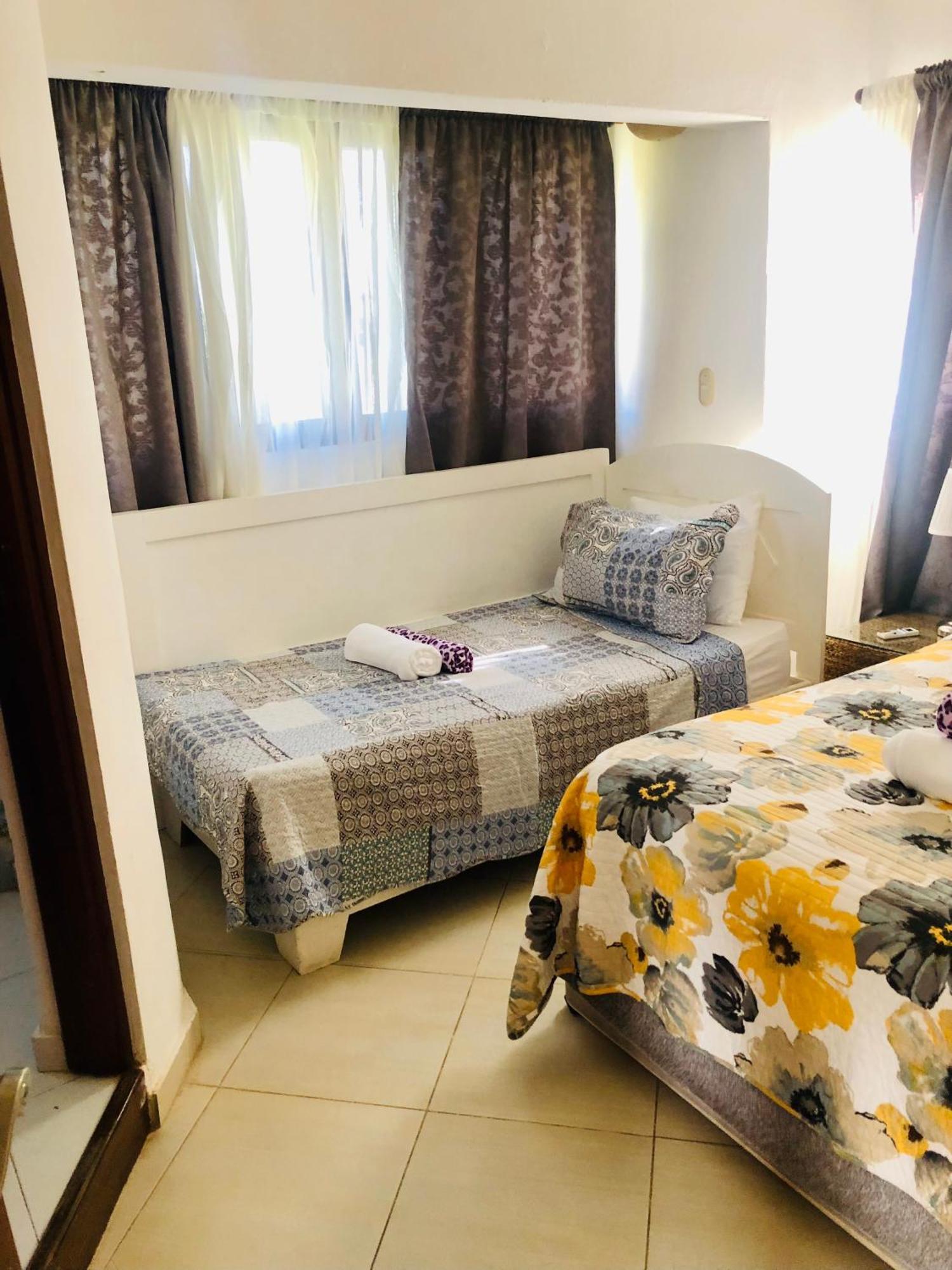 Los Corales Luxury Beach Club And Spa Apartamento