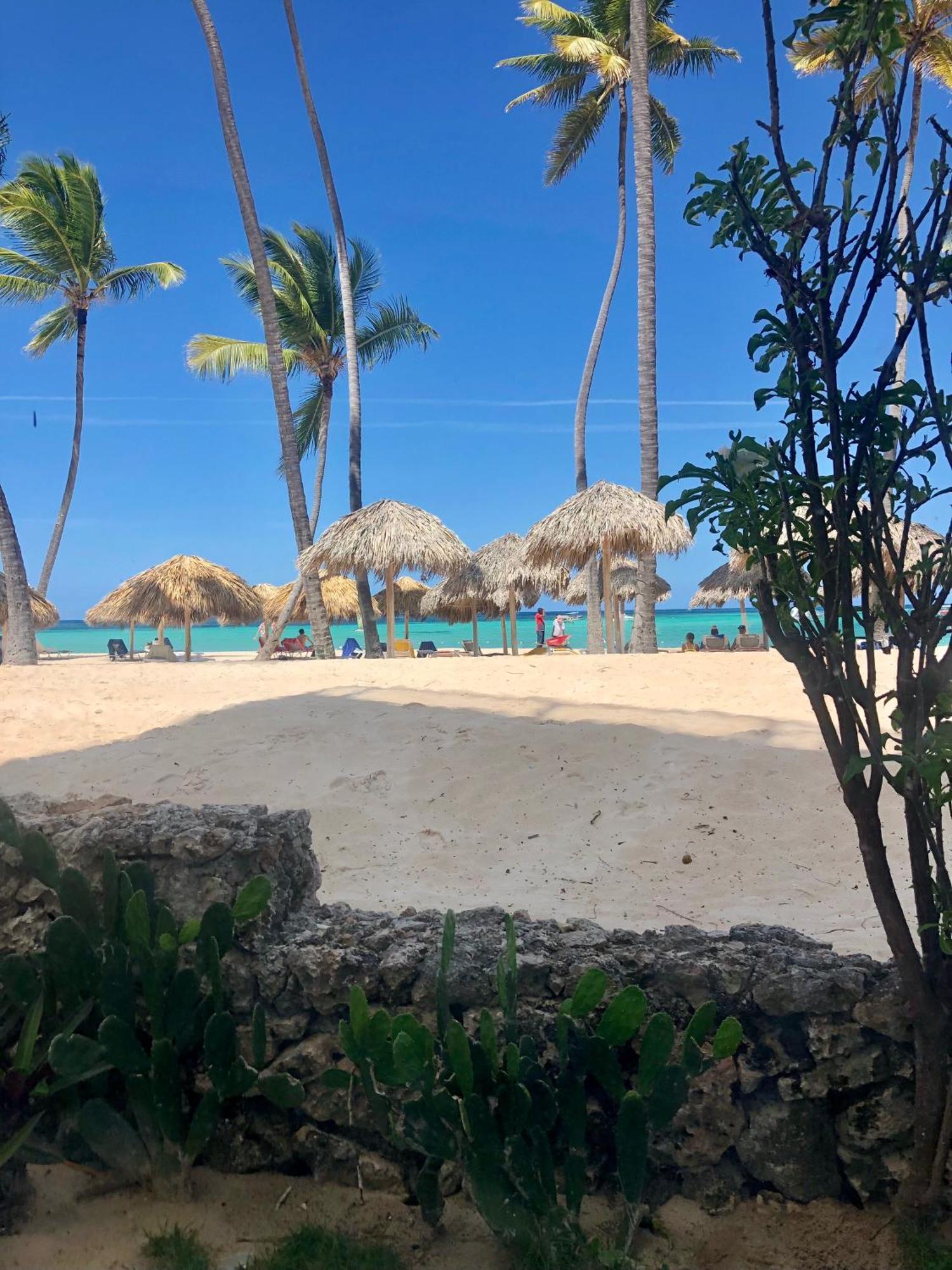 Los Corales Luxury Beach Club And Spa * Punta Cana