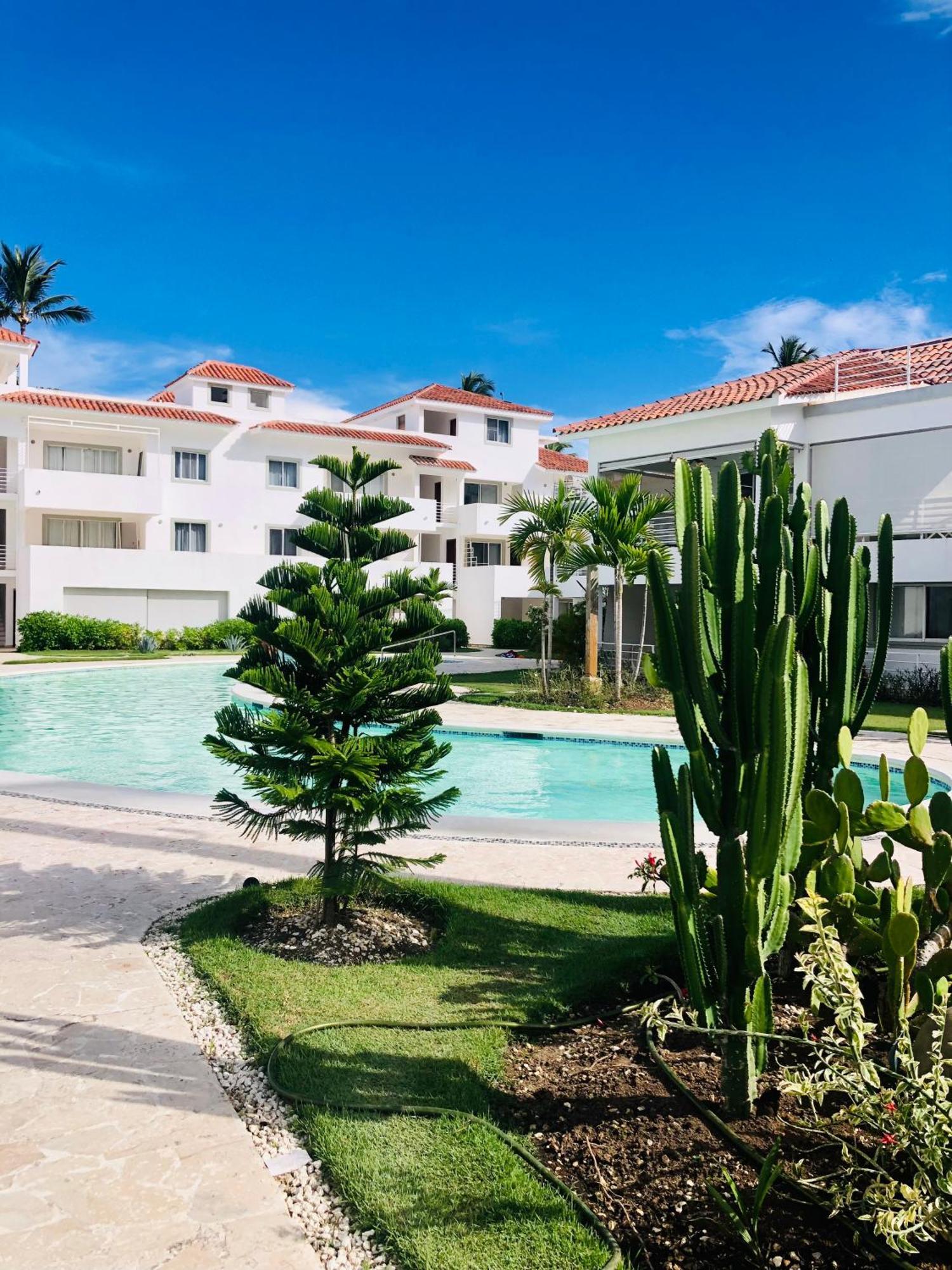 Los Corales Luxury Beach Club And Spa