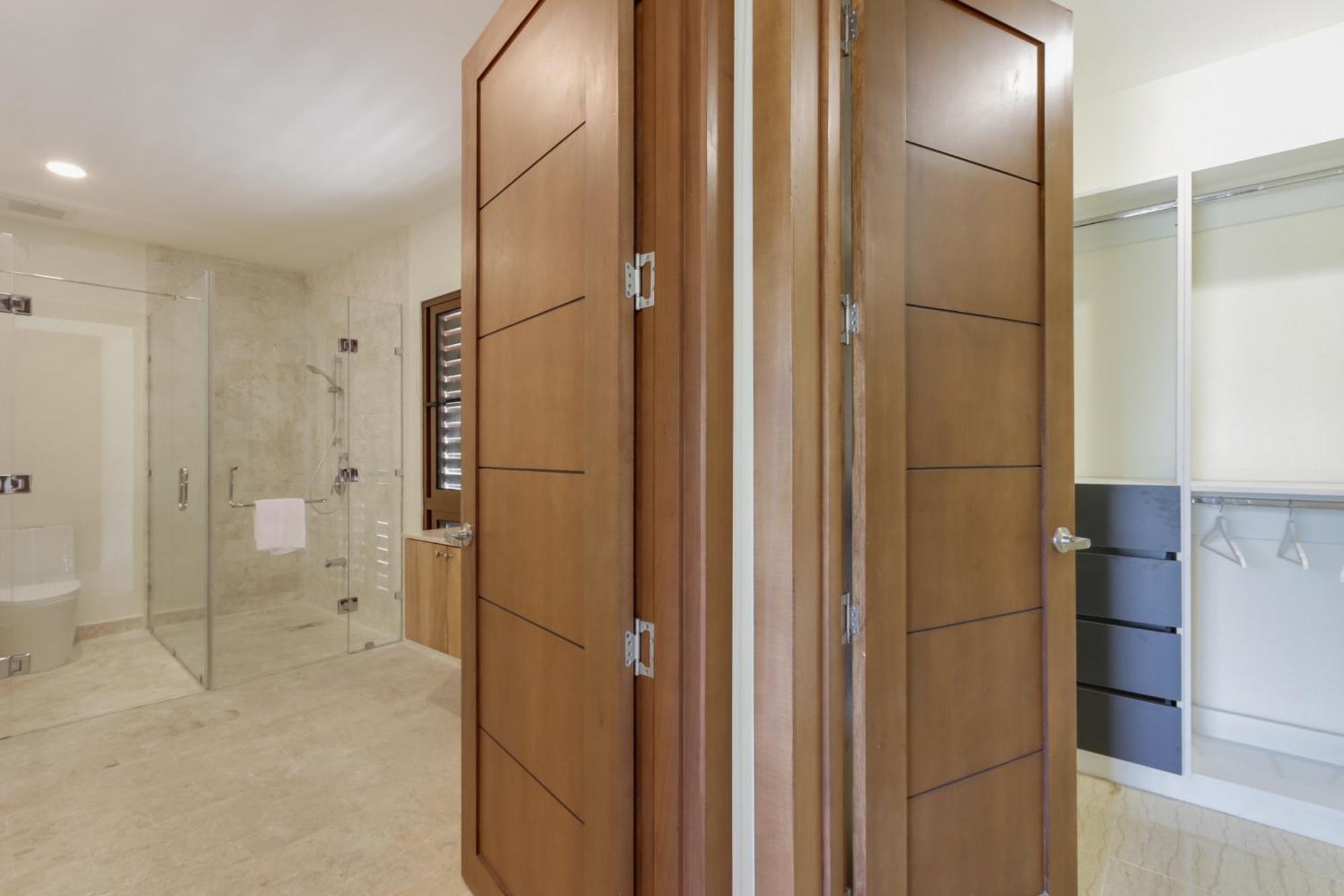 Luxury Cap Cana With 3 Bedrooms, Plunge Pool, Maid, And Golf Course Access Villa *