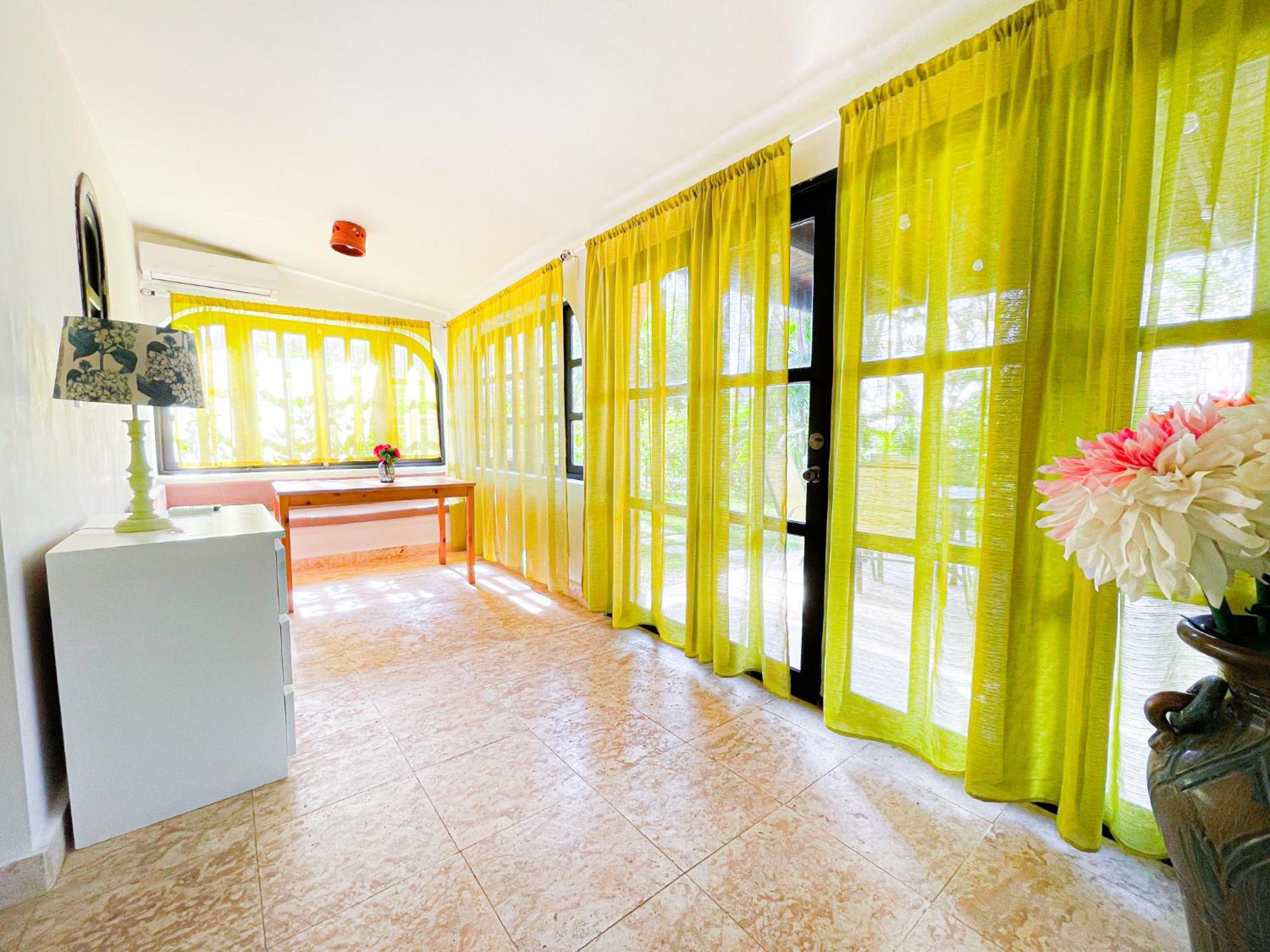 Caribbean Mojito Beach Wifi And Long Term Los Corales Beach Club & Spa 5* Punta Cana