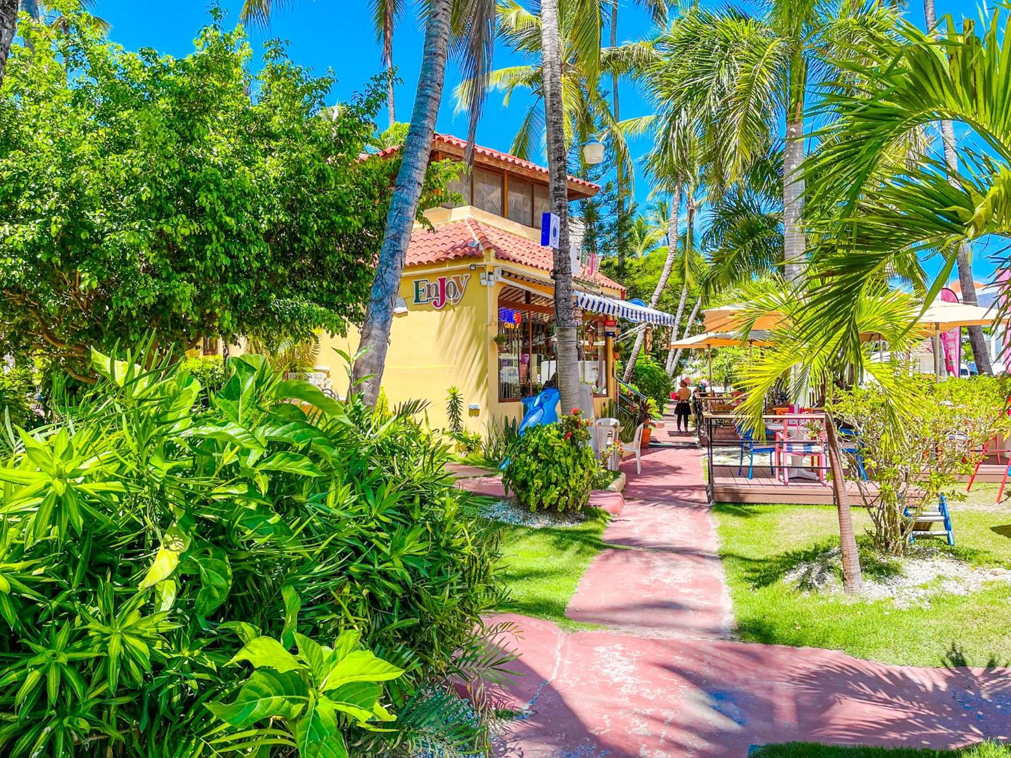 Caribbean Mojito Beach Wifi And Long Term Los Corales Beach Club & Spa