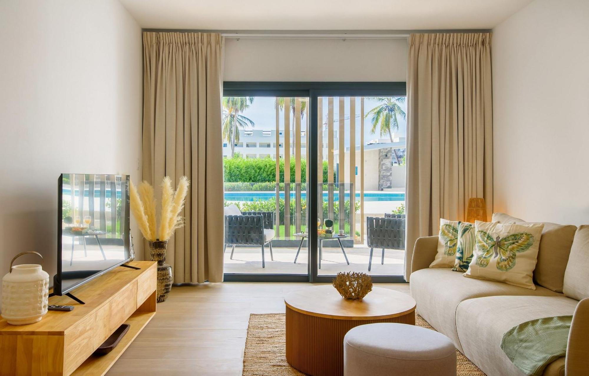 Beautiful With Direct Access To The Pool * Punta Cana