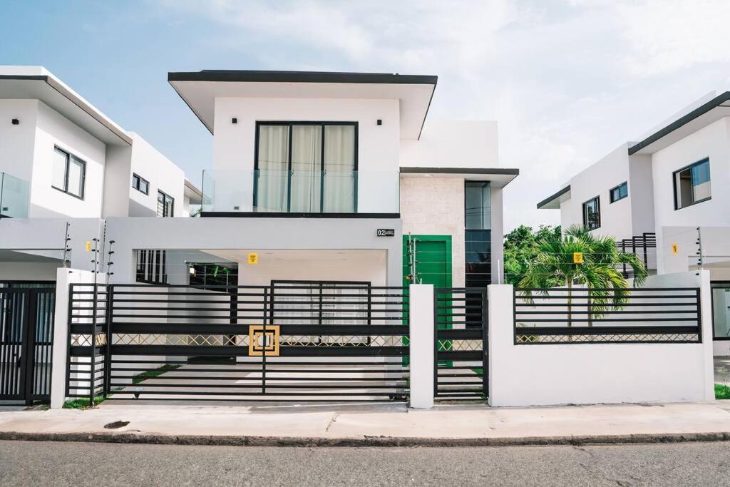 Villa Luxury In The Center Of