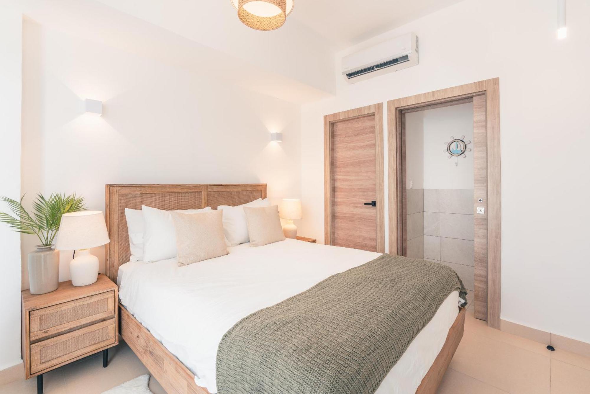 Cozy 1br-apartment With Terrace In Canas *
