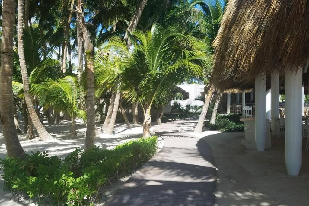 Villa Cayena With Private Pool, Village *