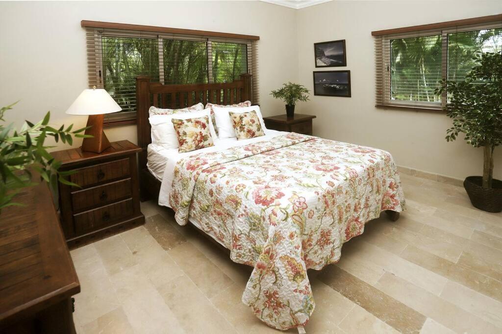 Cayena With Private Pool, Village Villa *