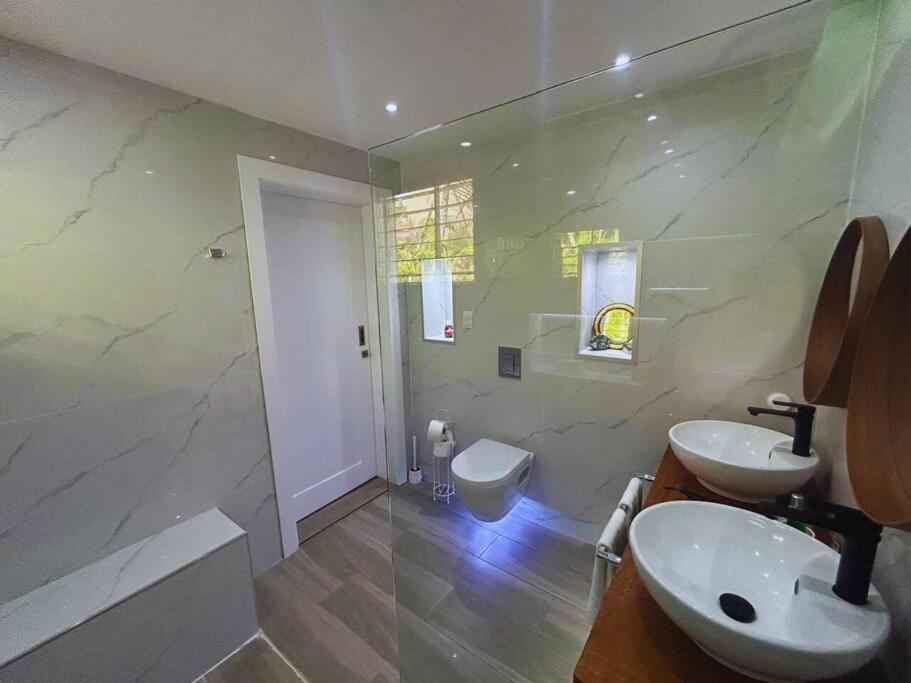 Villa Elisa 4br With Pool Jacuzzi & Bbq *