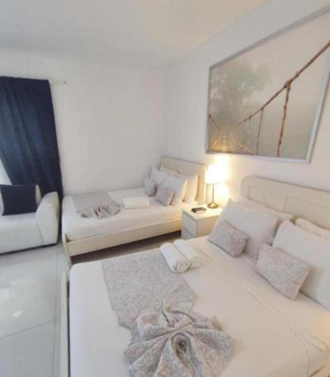 Coral Pool View - Playa Los Corales Apartamento *