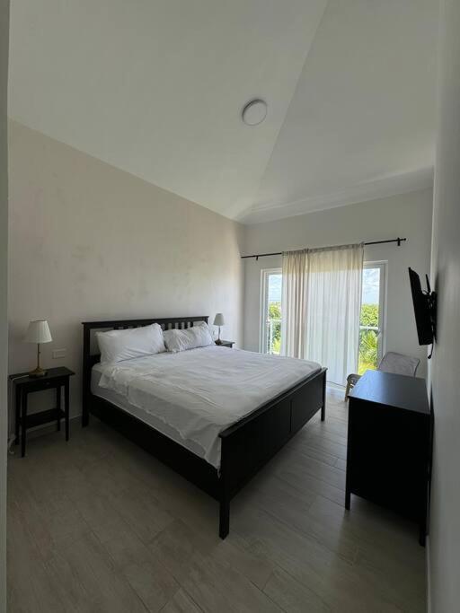 3 Bedroom With And Pool! Apartamento *